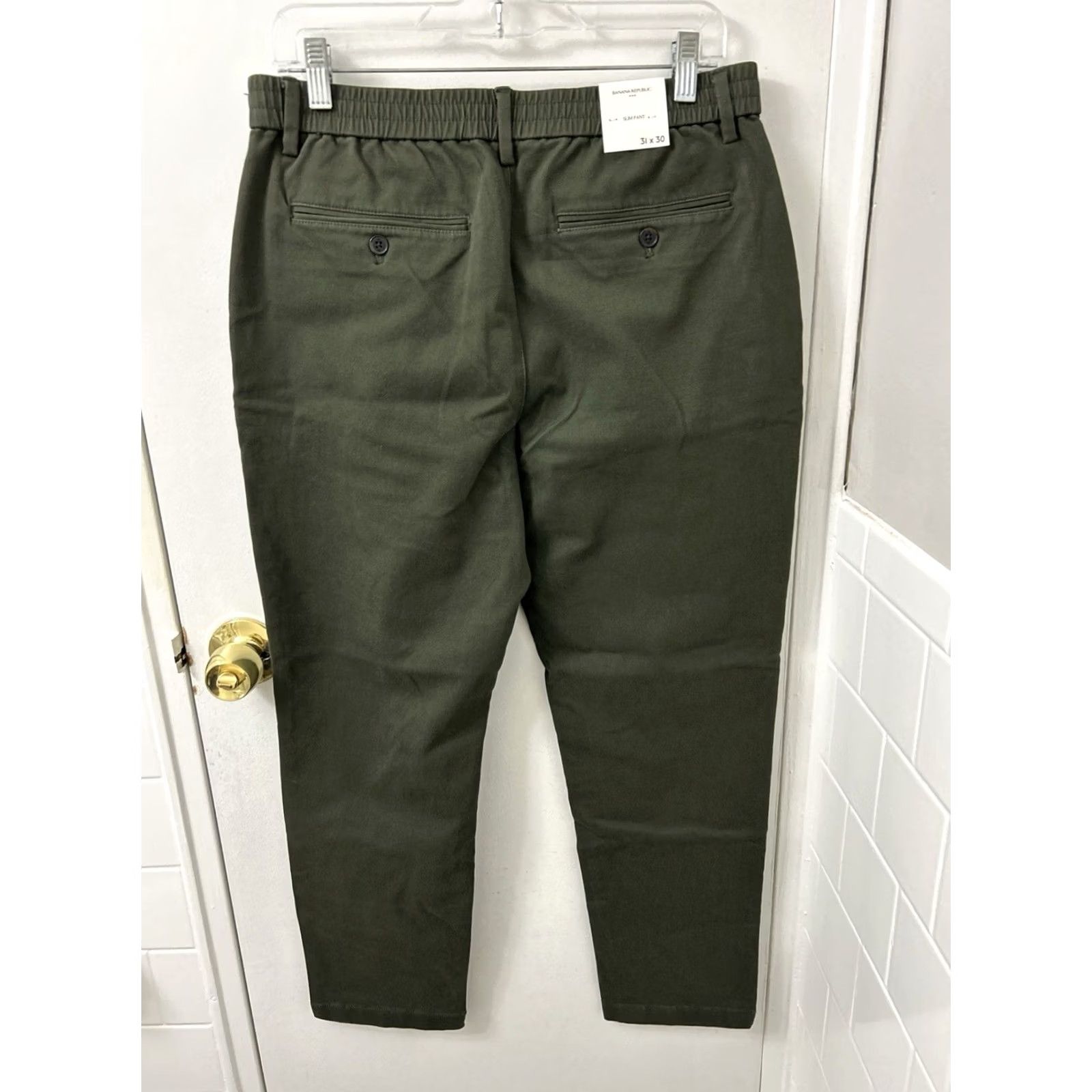 Banana Republic Banana Republic Traveller Pants Mens 31x30 Green Slim Chino NWT Yoga? Size US 31 - 2 Thumbnail