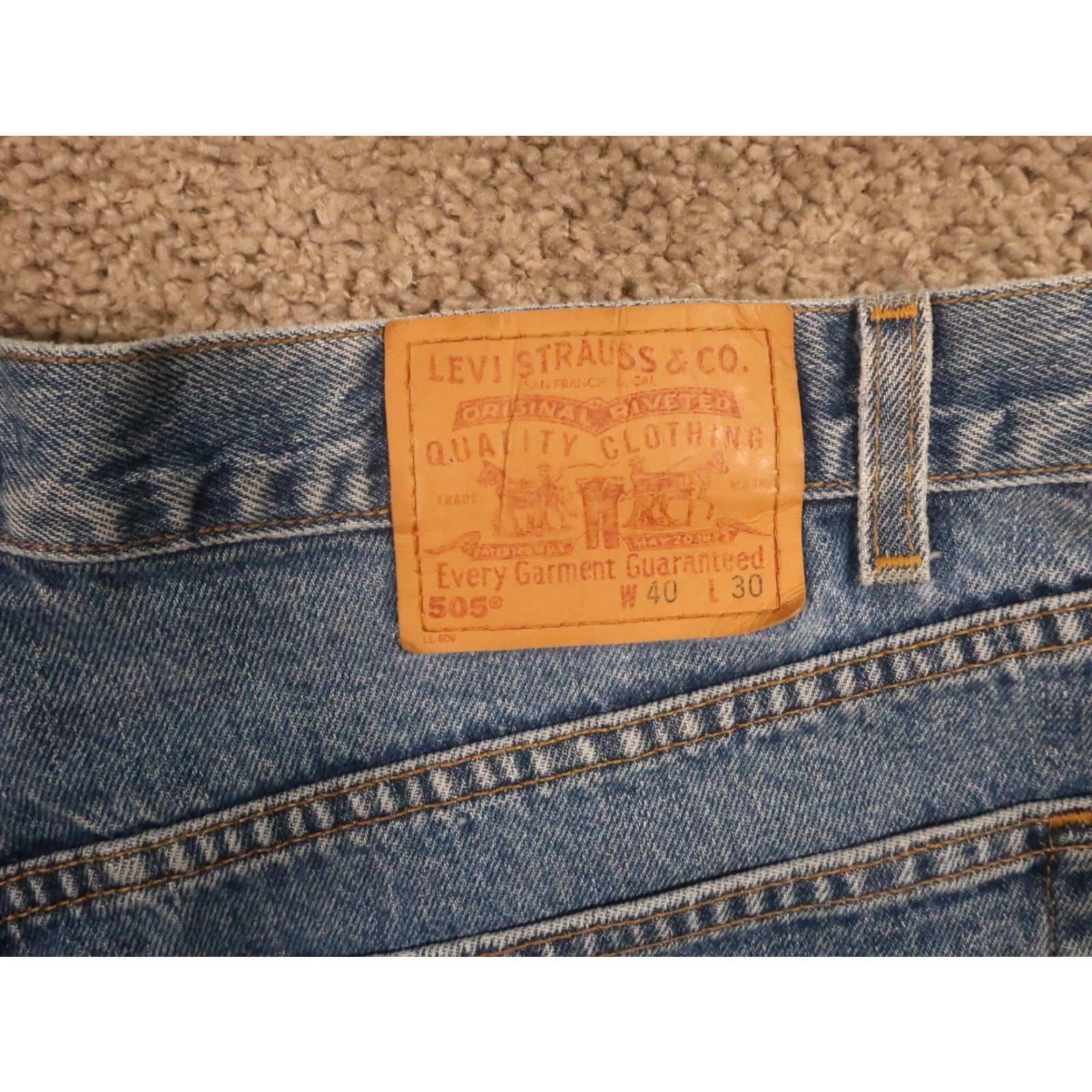 Levi's VINTAGE Levi's 505 Jeans 38x31 Blue Regular Straight 90s Denim 5-Pocket Mens EUC Size US 38 / EU 54 - 5 Thumbnail
