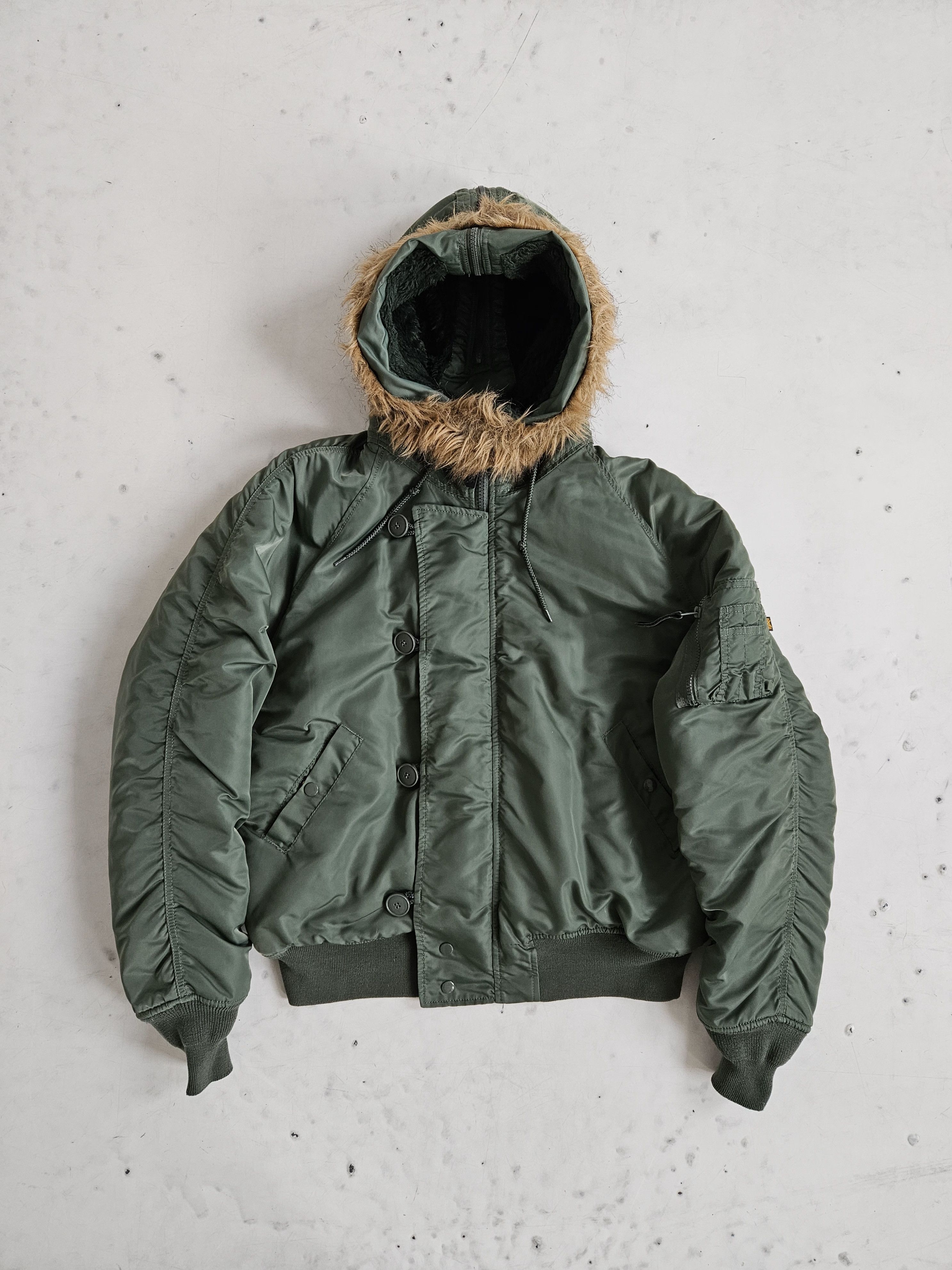 イ*オ様 90s boss n2b n-2b short flight Jkt Alpha Industries Men's N-2B Short Waist Parka (XS, Black) at