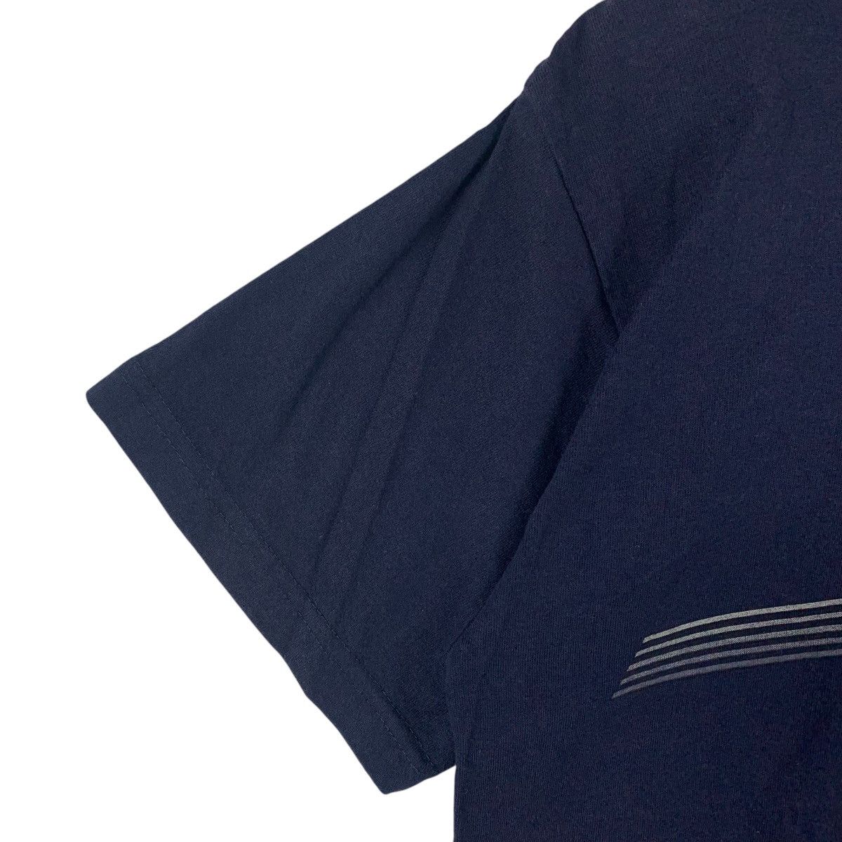 Vintage Vintage 90s LOCAL MOTION big logo back hit Surfing tee Size US L / EU 52-54 / 3 - 6 Thumbnail