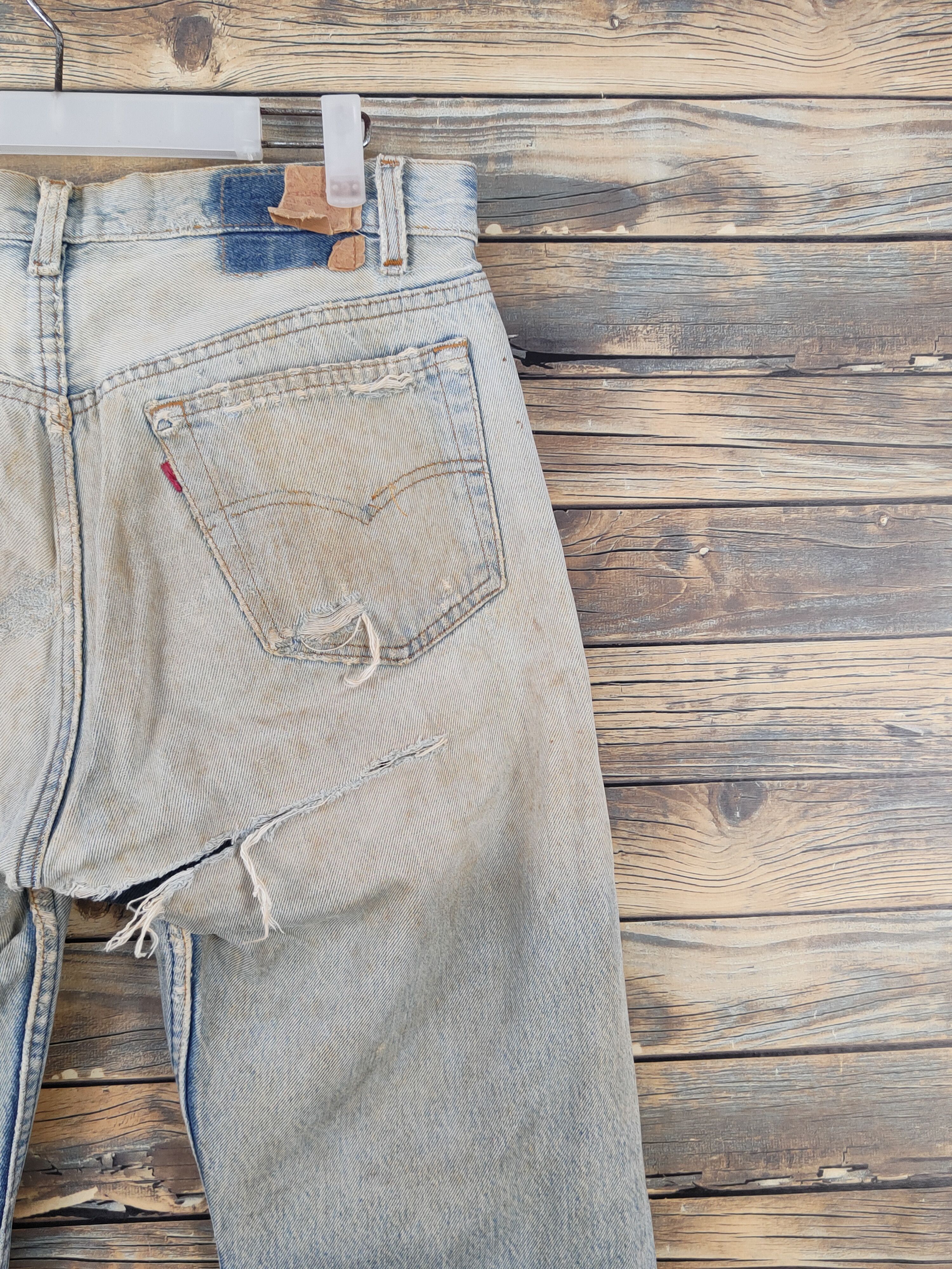 Levi's Levi's Light Blue Distressed Ripped denim Jeans #W1588 Size US 34 / EU 50 - 12 Thumbnail