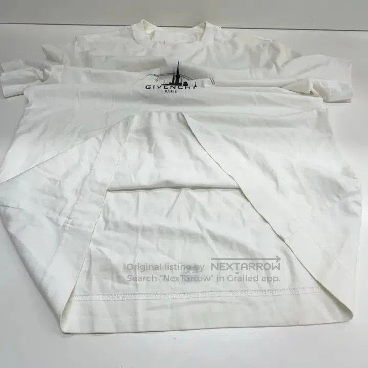Givenchy Givenchy x Disney Castle Print Slim Short-Sleeve T-Shirt. Size US M / EU 48-50 / 2 - 7 Thumbnail
