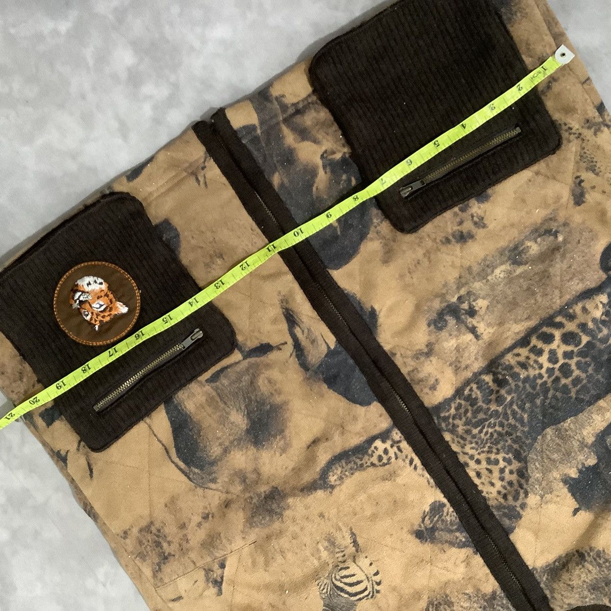 Art Comes First × Japanese Brand Need Gone❗️ Animal All Over Printed Vest La Moda Goji Size US M / EU 48-50 / 2 - 11 Thumbnail
