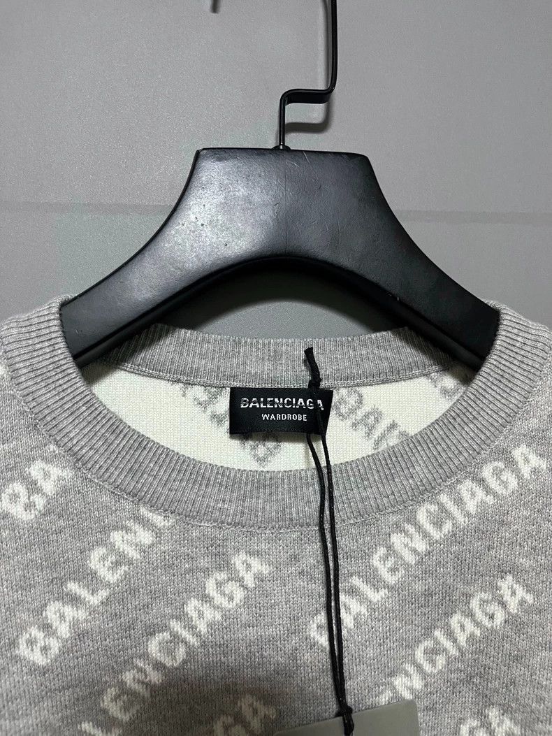 Balenciaga Balenciaga Balenciaga Full Print Sweater XS Size-2506 Size US XS / EU 42 / 0 - 3 Thumbnail