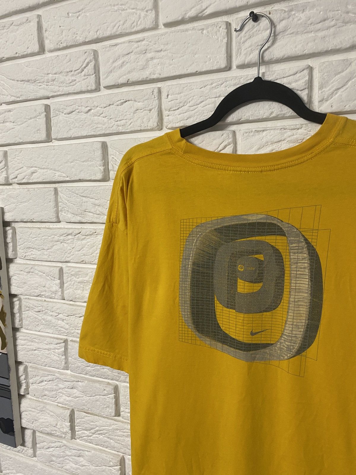 Vintage Vintage Nike Presto Centr Swoosh T-Shirt Big Logo Y2K Drill Size US XL / EU 56 / 4 - 5 Thumbnail