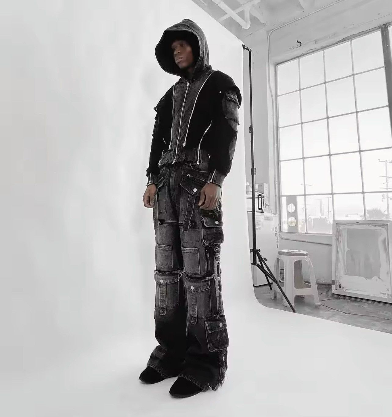Japanese Brand × Jean Gothic Harajuku Y2K Multi-Pocket Washed Black Jeans Size US 32 / EU 48 - 3 Thumbnail