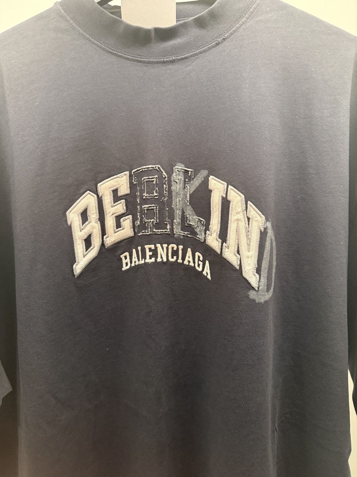 Balenciaga Balenciaga be Kind faded black T-shirt Size US L / EU 52-54 / 3 - 2 Thumbnail