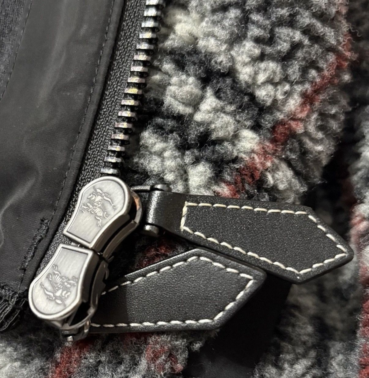 Burberry BURBERRY Dorian Check Fleece Jacket XL Dark Charcoal Size US XL / EU 56 / 4 - 10 Thumbnail