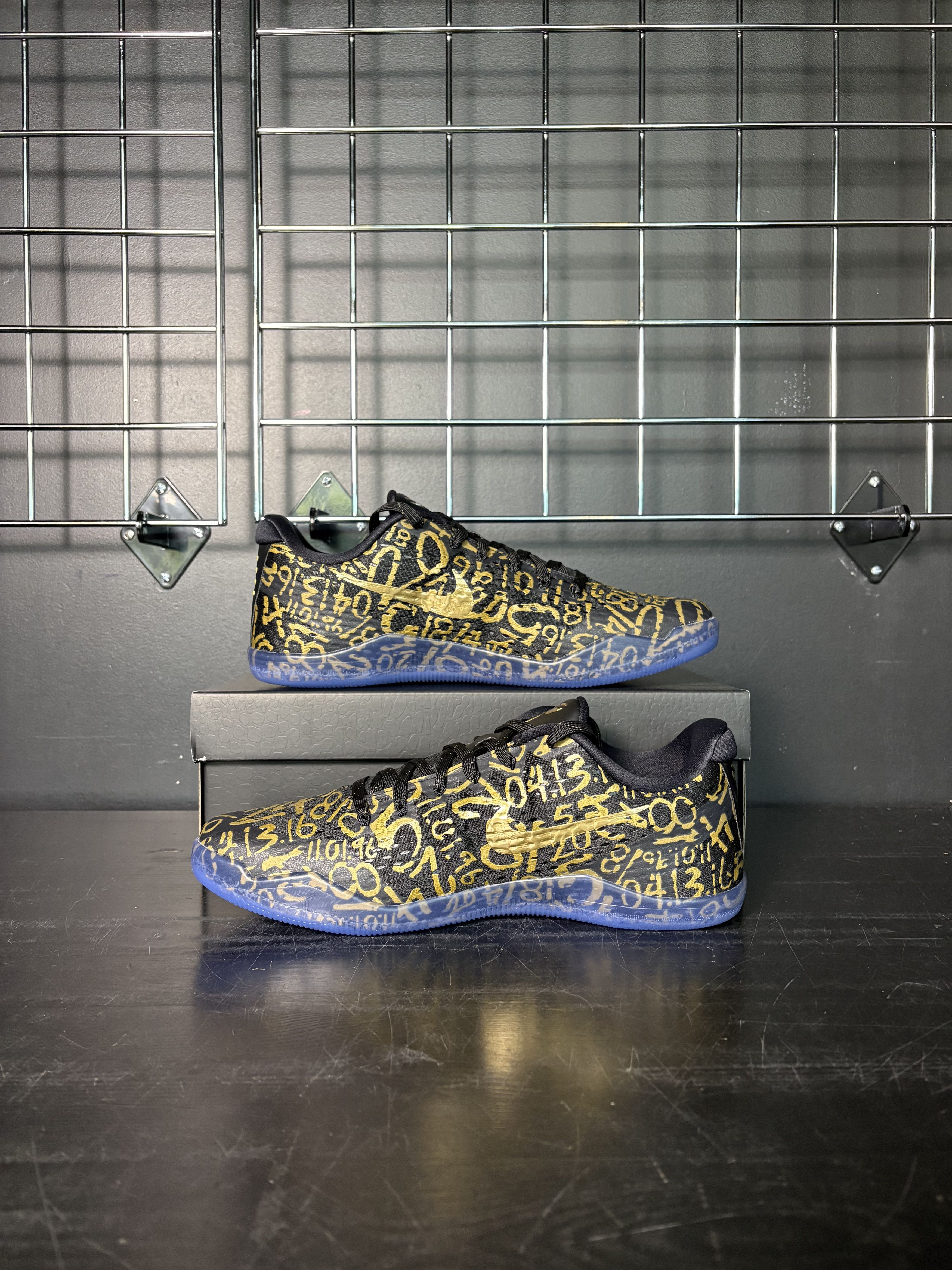 Nike Nike Kobe 11 Protro "Mamba Day" - Size 10.5 Size US 10.5 / EU 43-44 - 2 Thumbnail