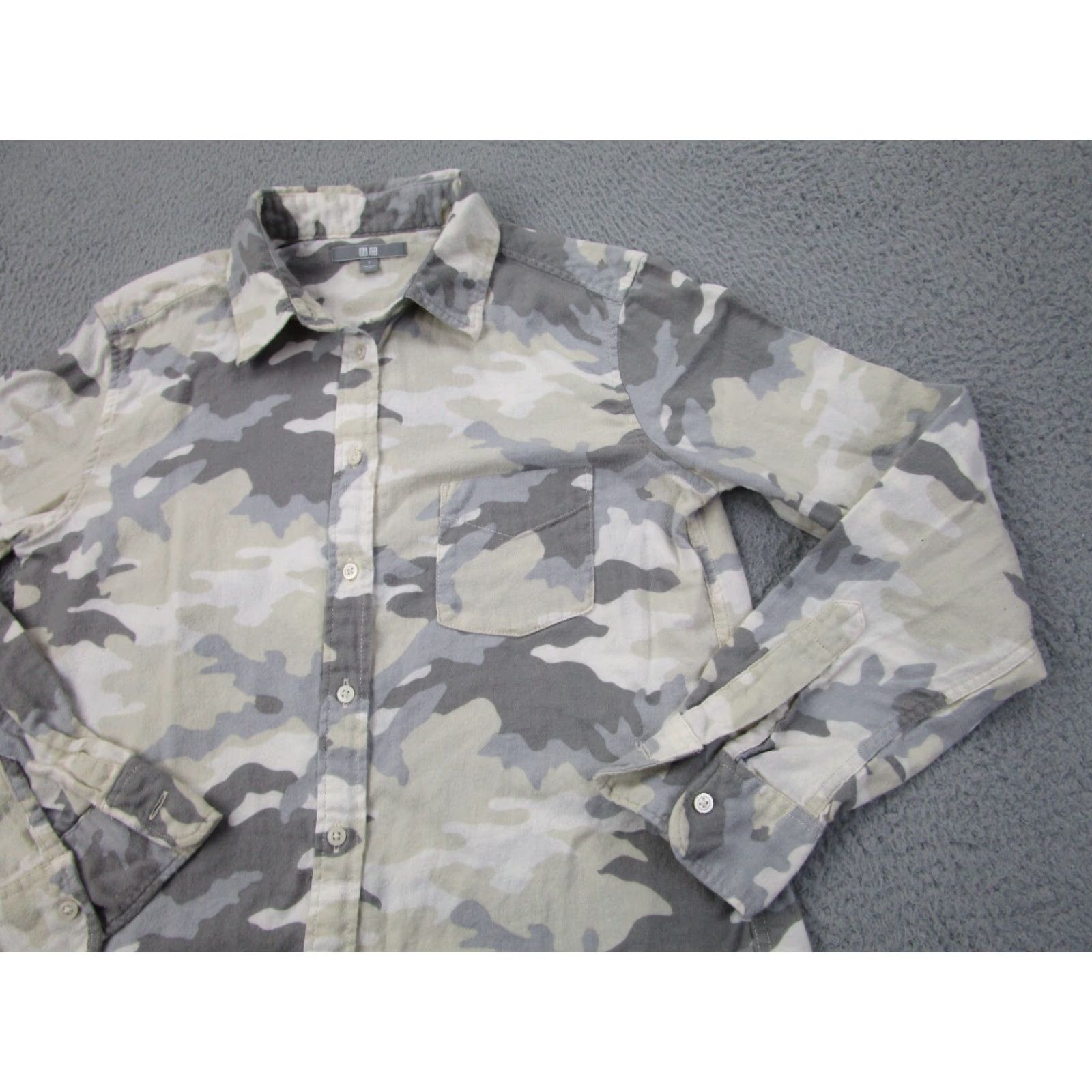 Uniqlo Uniqlo Shirt Mens S Gray Beige Cream Camo Flannel Lightweight Indie Gorpcore Size US S / EU 44-46 / 1 - 3 Thumbnail