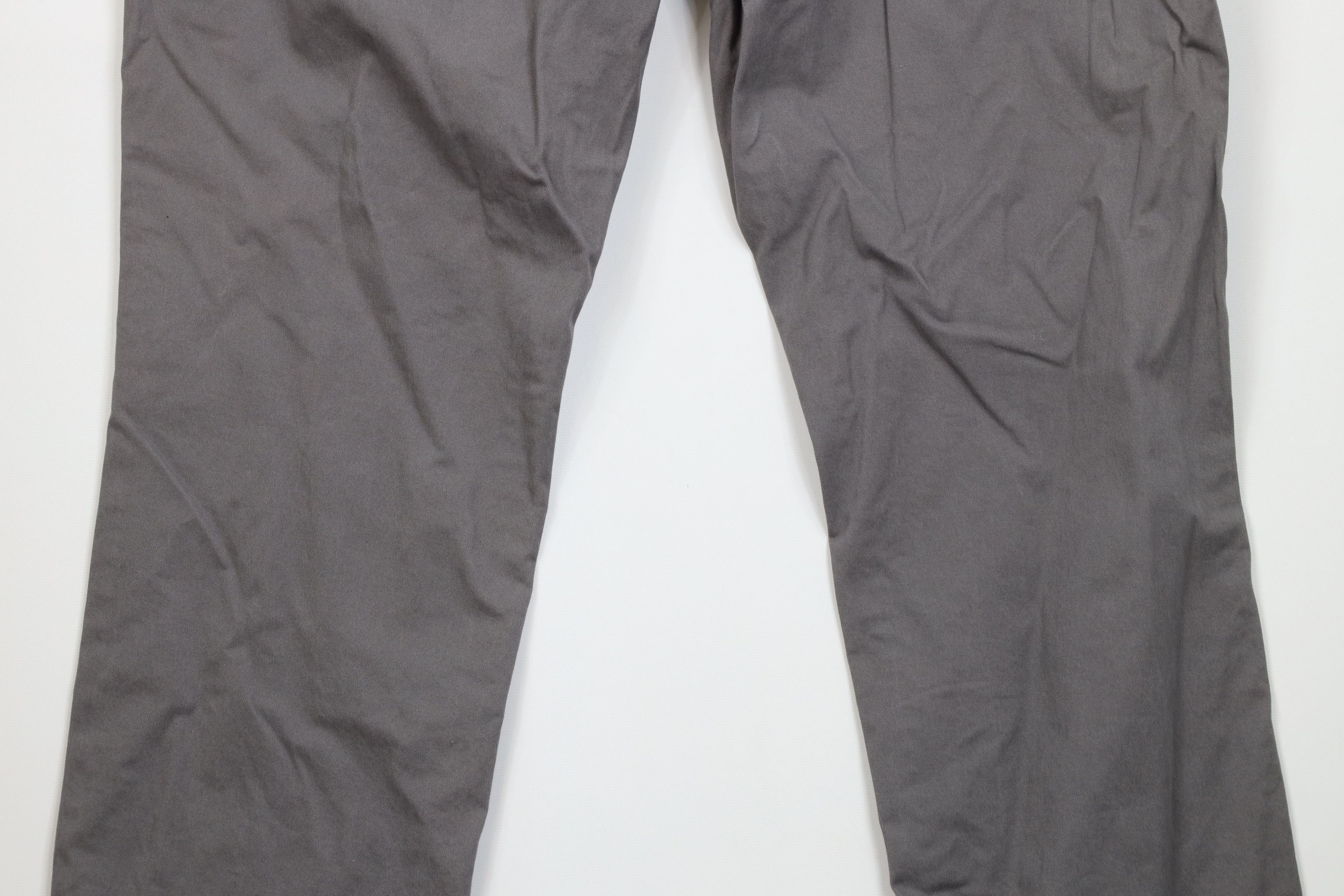 UNTUCKit Untuckit Faded Straight Leg Stretch Chino Pants Gray Size US 38 / EU 54 - 9 Thumbnail