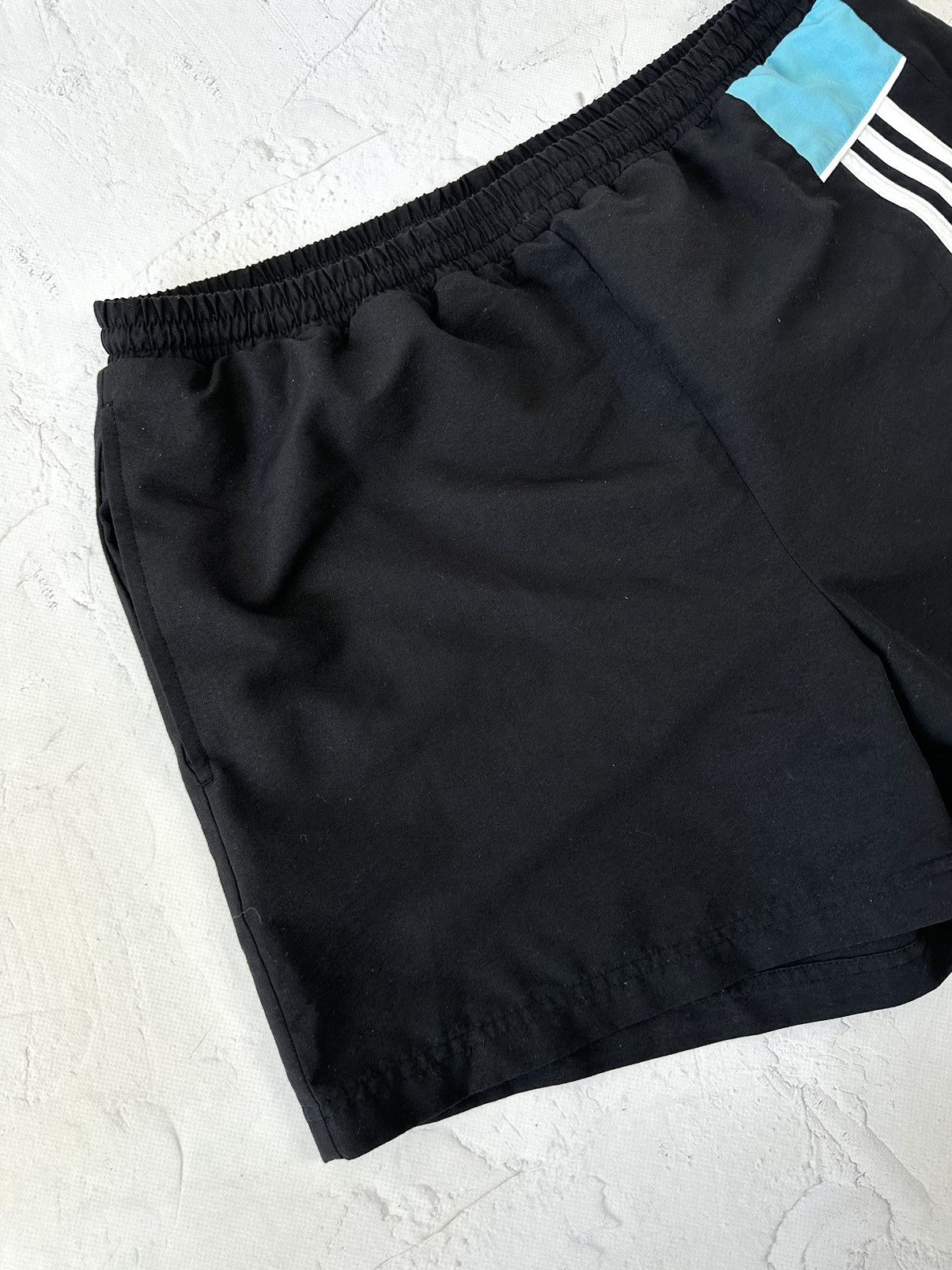 Adidas × Vintage Adidas Vintage Stripped Black Shorts Size US 33 - 3 Thumbnail