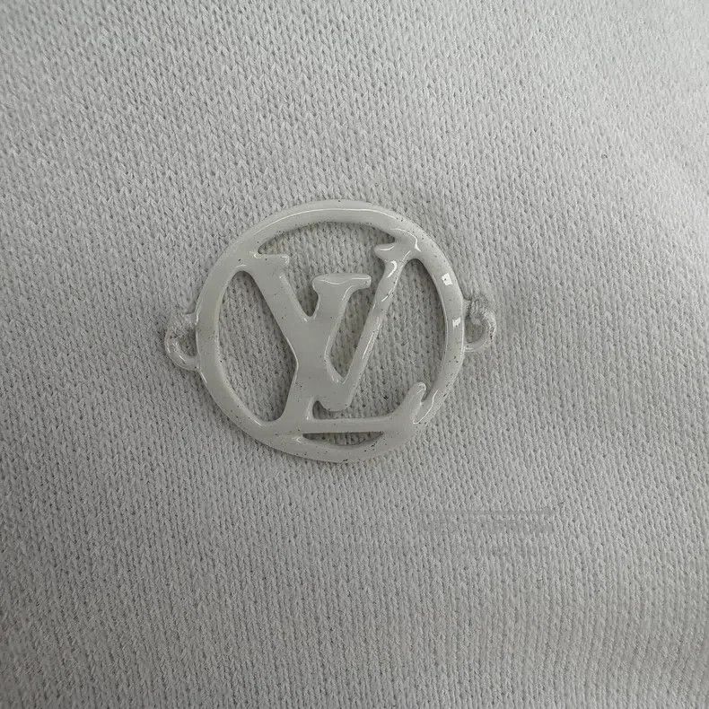 Louis Vuitton Louis Vuitton SS 24 monogrammed logo sweatshirt Size US L / EU 52-54 / 3 - 5 Thumbnail