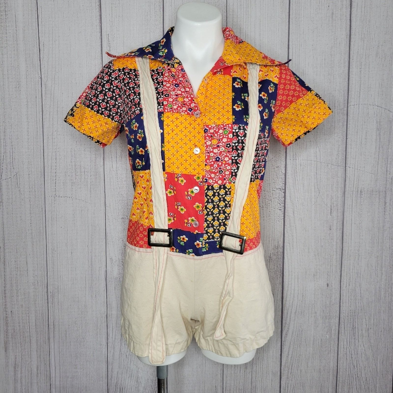 Vintage Vintage 70s Patchwork Dagger Collared Romper w Suspenders Size 28" / US 6 / IT 42 - 1 Thumbnail