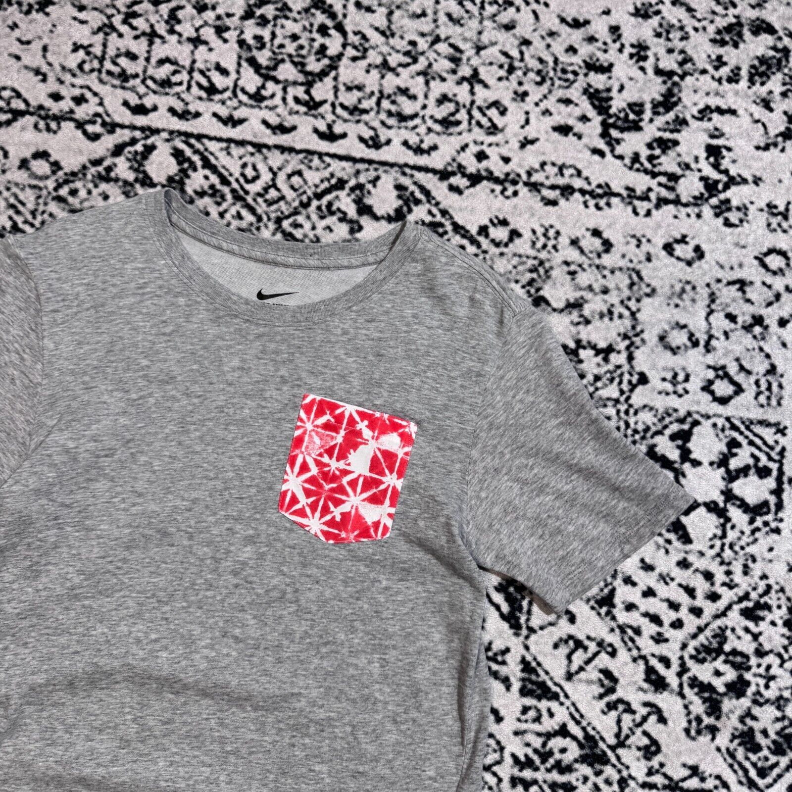 Nike × Vintage Vintage Nike Gray Cotton T-Shirt Size S Y2k 90s Pocket Tee Size US S / EU 44-46 / 1 - 5 Thumbnail
