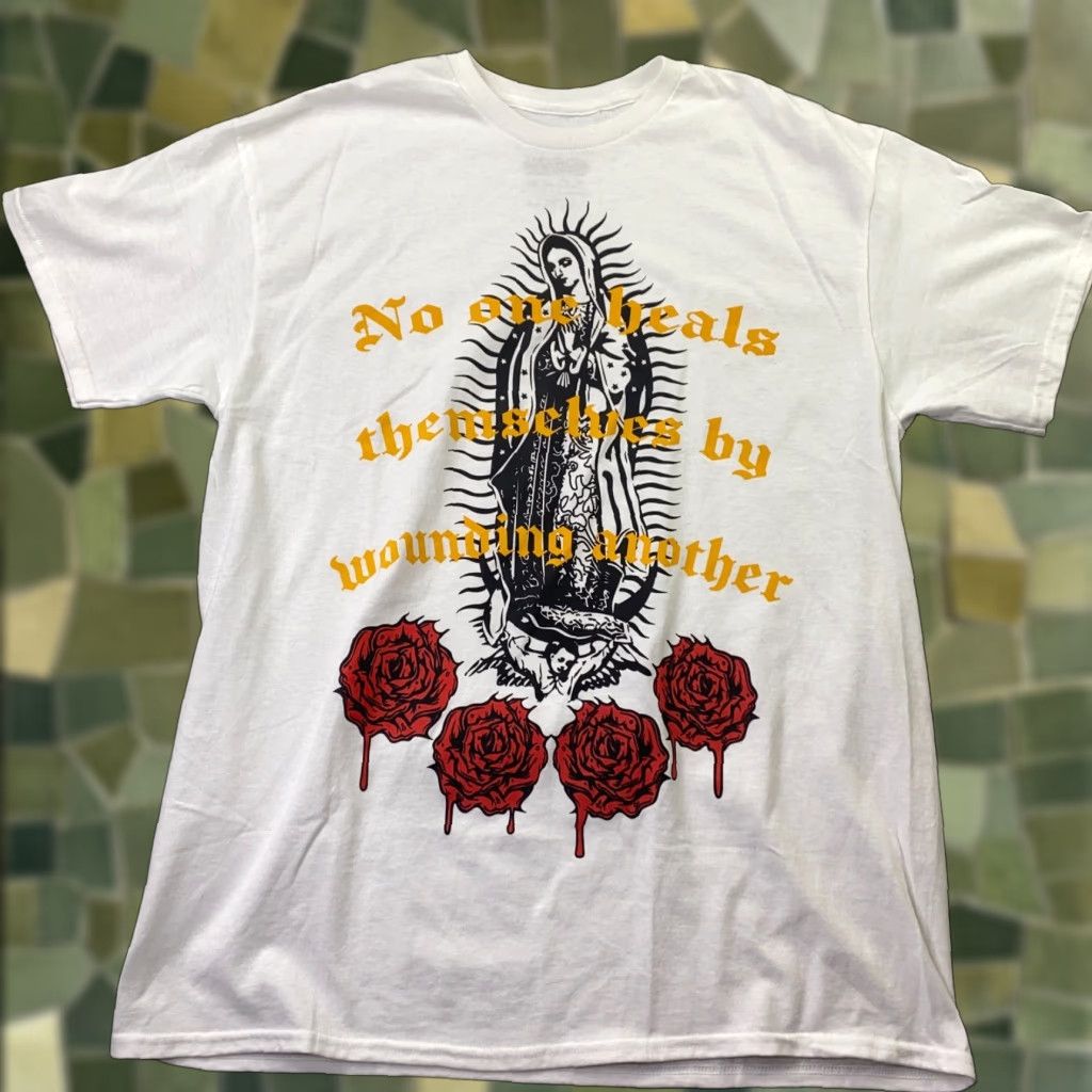 Vintage Virgin Mary Mens Shirt L White Sugar Flower T-Shirt Crew Neck Short Sleeve Classic Jersey Cotton Rose Graphic Print 90s? Size US L / EU 52-54 / 3 - 1 Thumbnail