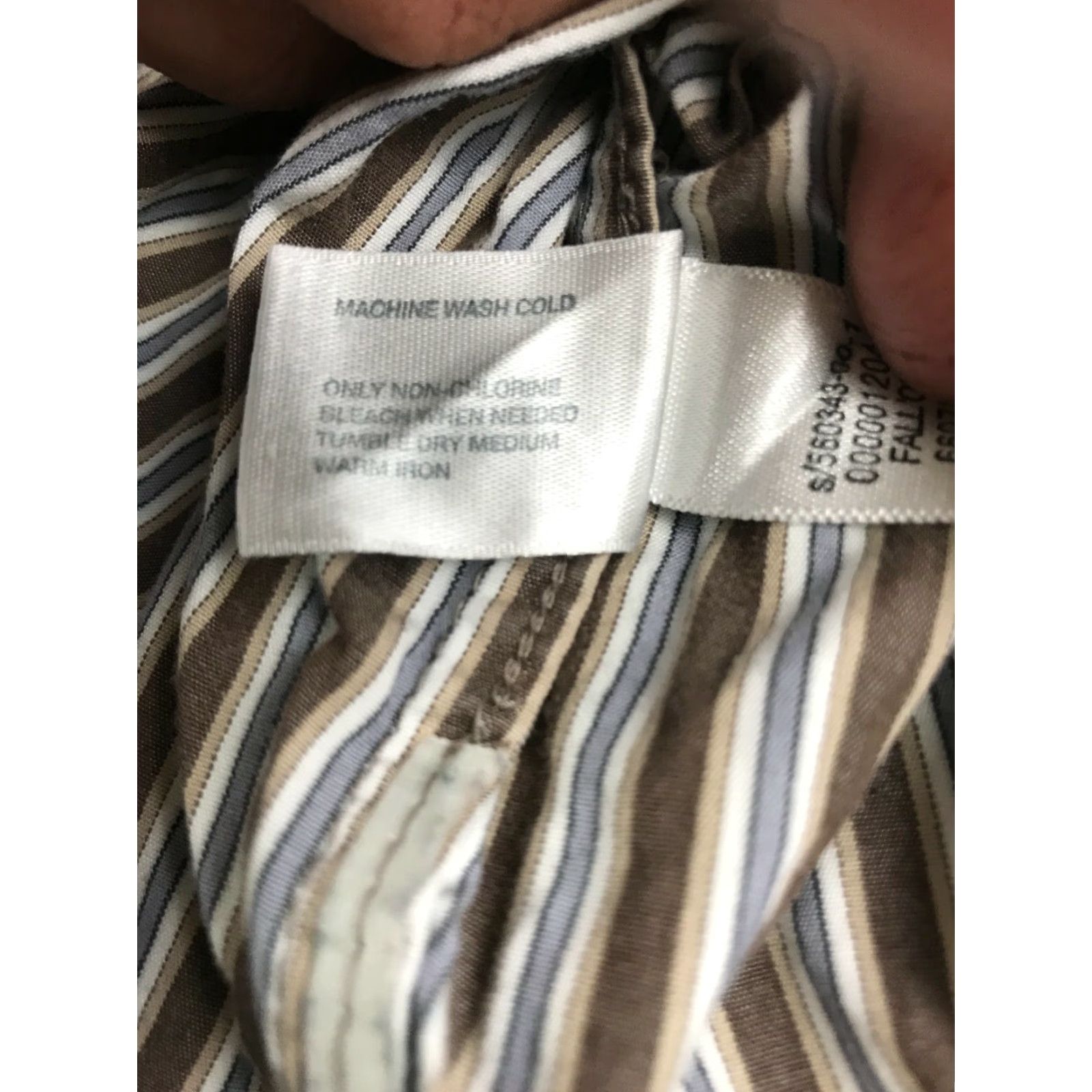 Gap VINTAGE Gap Dress Shirt Mens Size M 15-15 1/2 Button-Down Long Sleeve Brown Striped Non-Iron Size 40R - 7 Thumbnail
