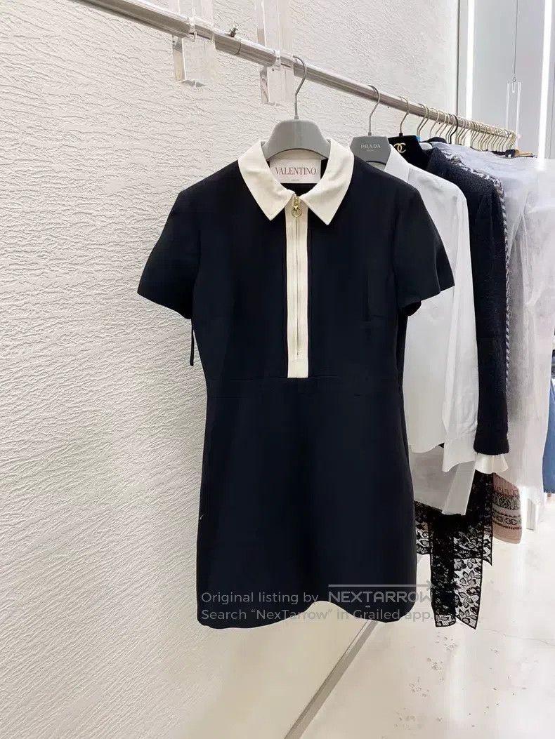 Valentino Valentino 22FW dress Size M / US 6-8 / IT 42-44 - 1 Thumbnail