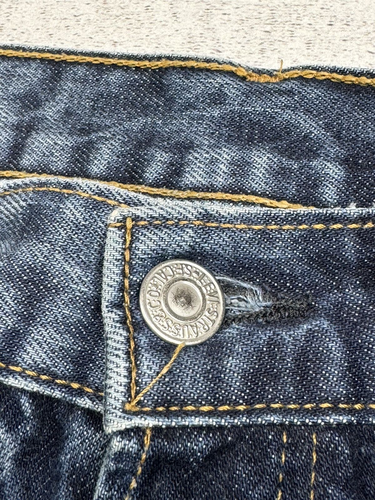 Levi's Vintage 90S Stright Levis 501 Classic Basic USA Denim Jeans Size US 31 - 14 Thumbnail