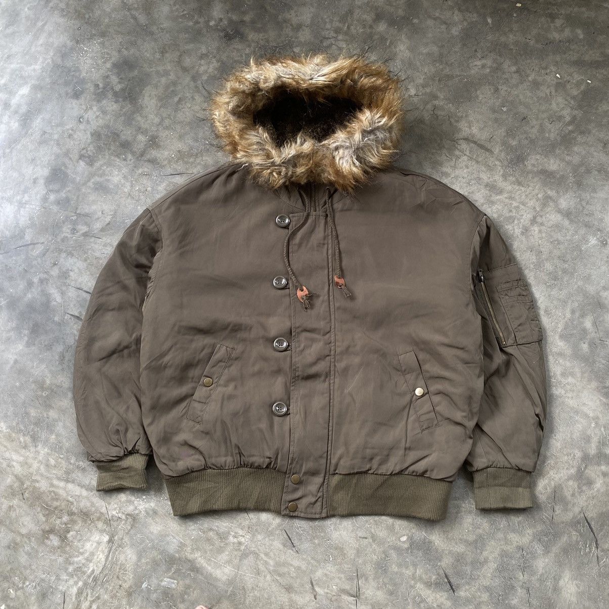 Japanese Brand 2000s Japanese Brand Fur Bomber Military Size US XL / EU 56 / 4 - 1 Thumbnail