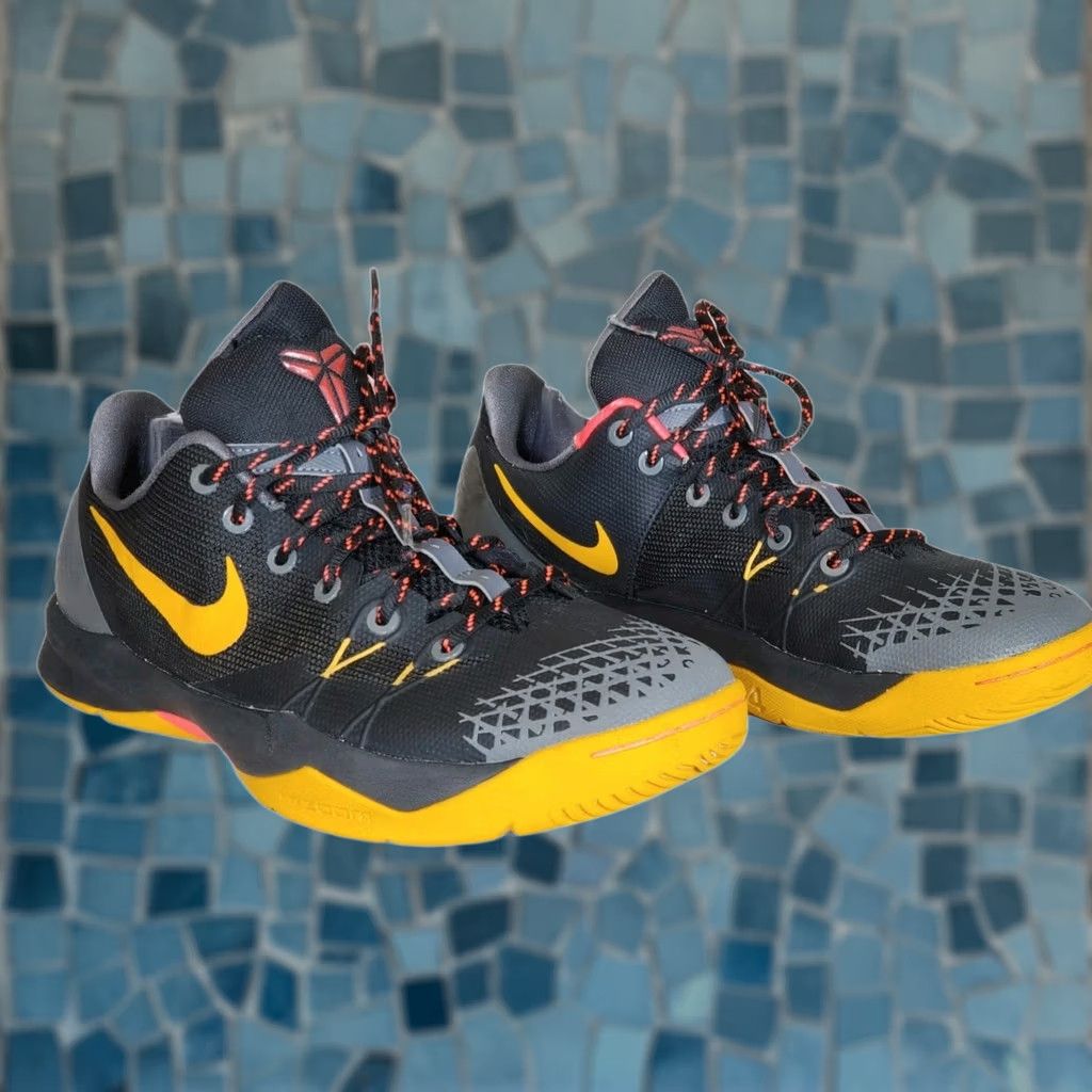 Nike Nike Zoom Kobe Venomenon 4 Sneaker Size US 11 / EU 44 - 1 Thumbnail