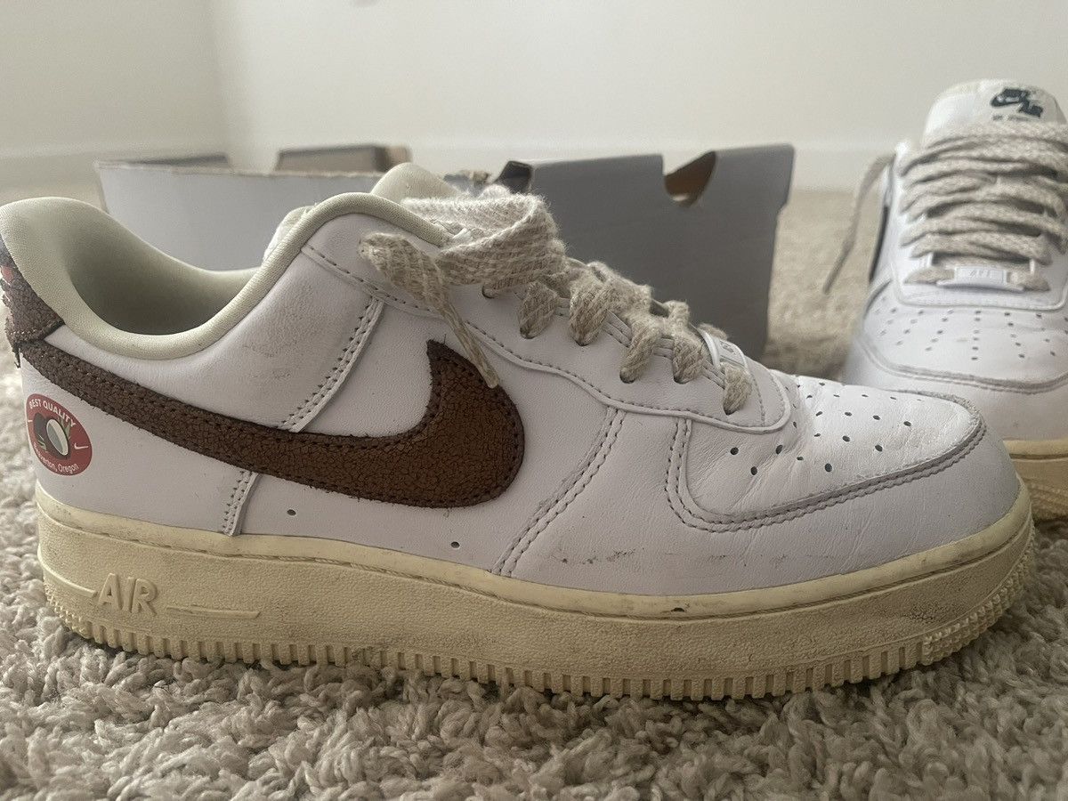 Nike Nike Air Force One Size US 9 / EU 42 - 2 Thumbnail