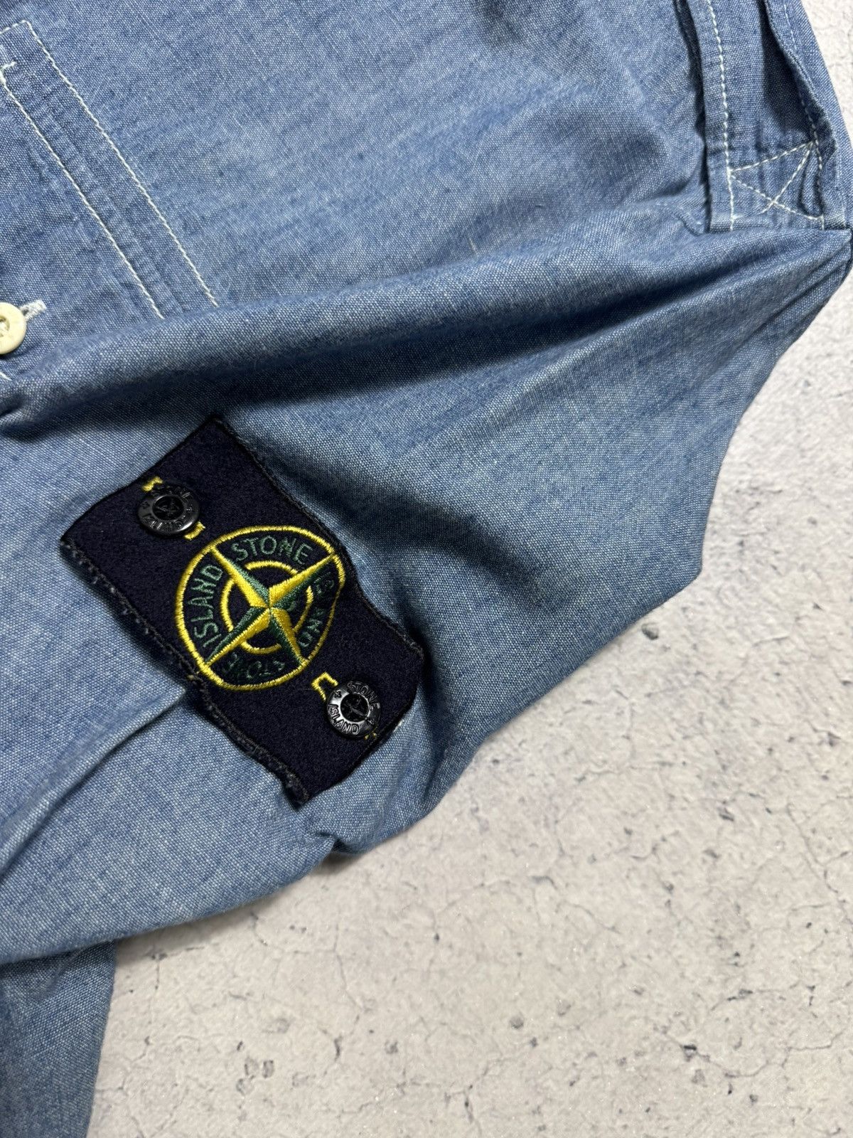 Stone Island Stone Island Luxury Button Up Shirt Patch Size XL Size US XL / EU 56 / 4 - 9 Thumbnail