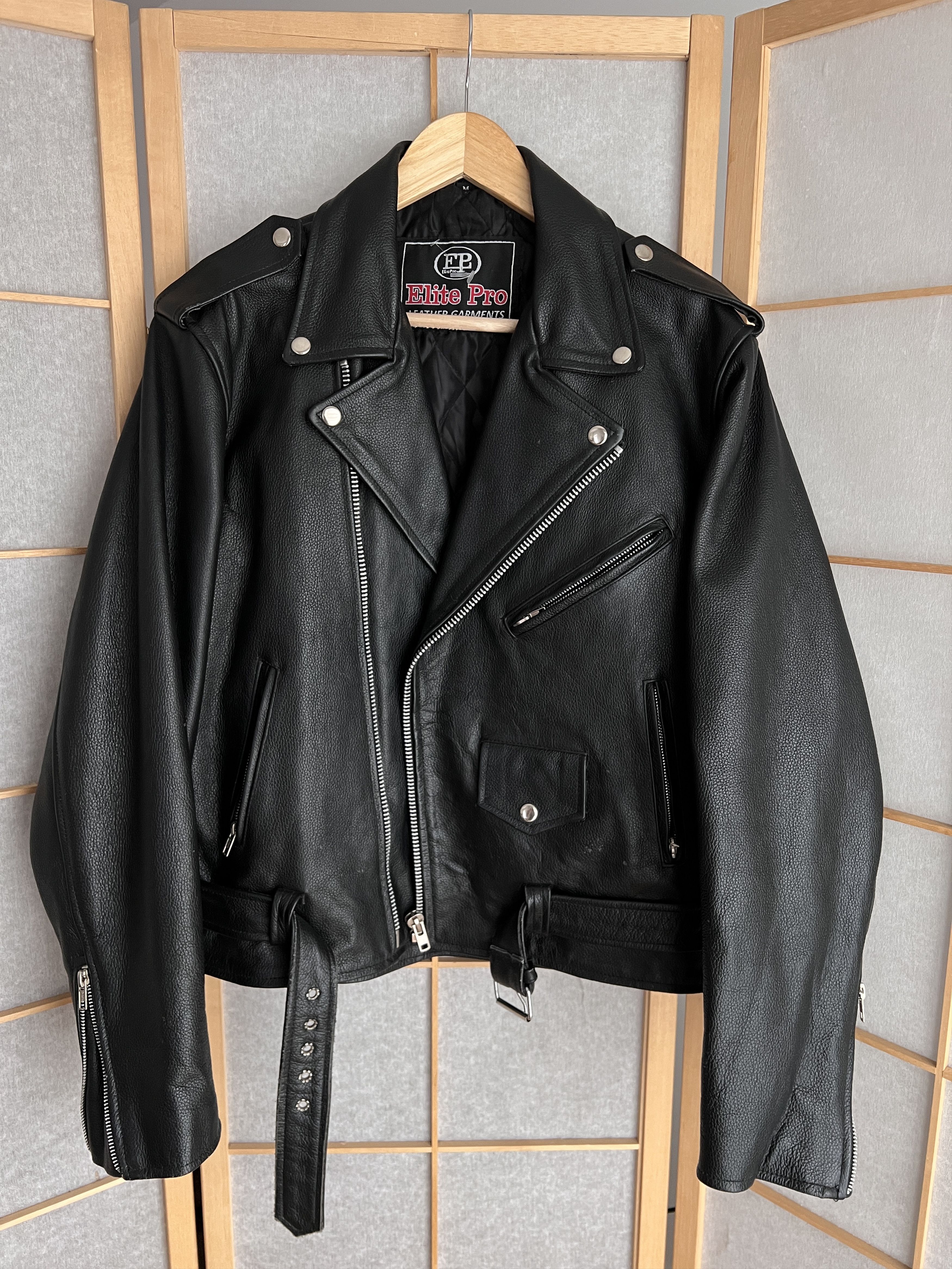 Le Grande Bleu (L.G.B.) Terminator crop vintage hard leather bomber jacket biker y2k Size US M / EU 48-50 / 2 - 7 Thumbnail