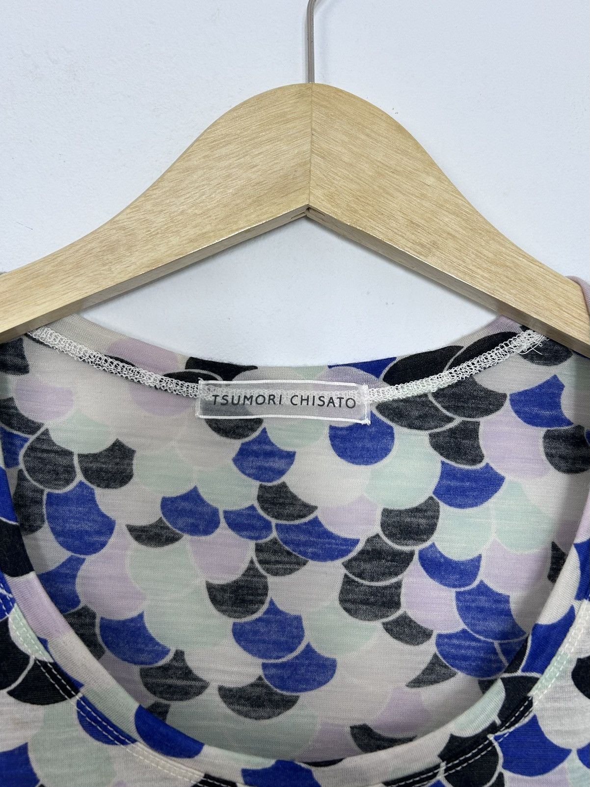 Tsumori Chisato Tsumori Chisato Fish Scale Design Multicolor T-Shirt Size M / US 6-8 / IT 42-44 - 3 Thumbnail