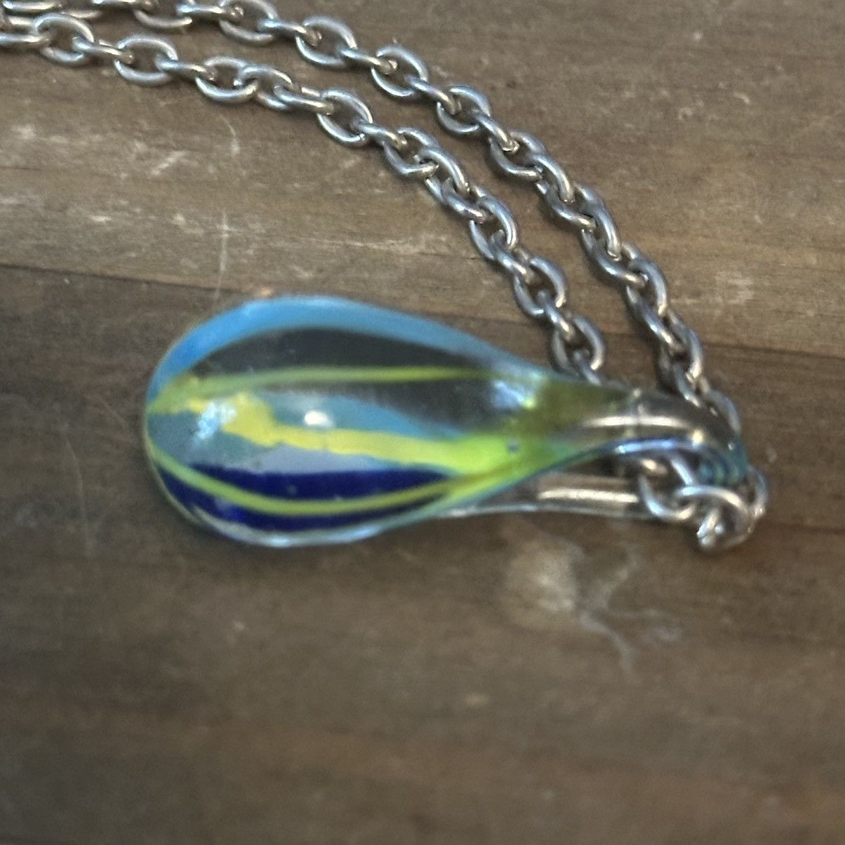 Other Silver tone glass tear drop pendant necklace Size ONE SIZE - 5 Thumbnail