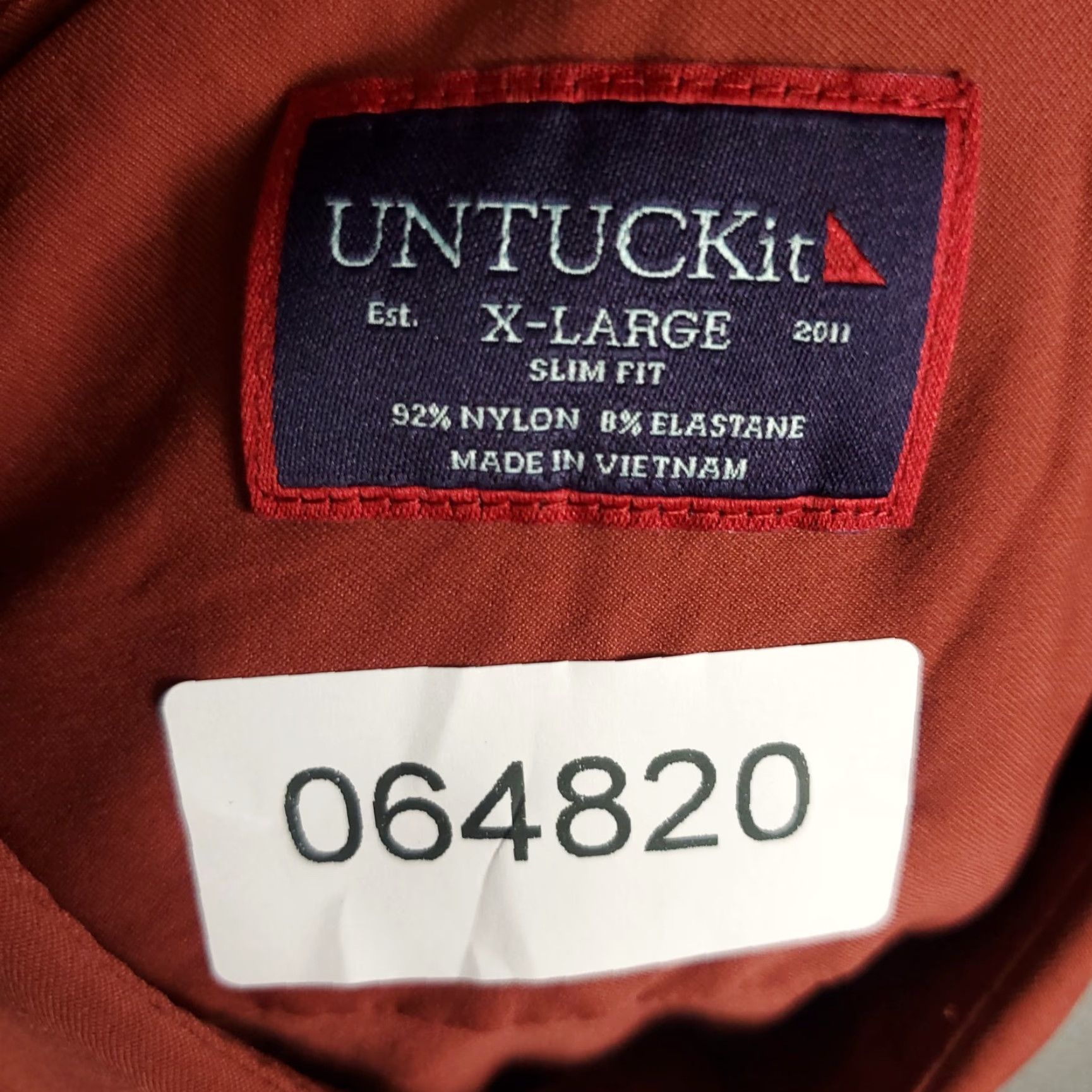 UNTUCKit UNTUCKit Shirt Mens XL Rust Nylon Stretch Button Up Long Sleeve Solid Casual Vacation Classics Mens XL Red Nylon Stretch Button-Up Shirt Size US XL / EU 56 / 4 - 7 Thumbnail
