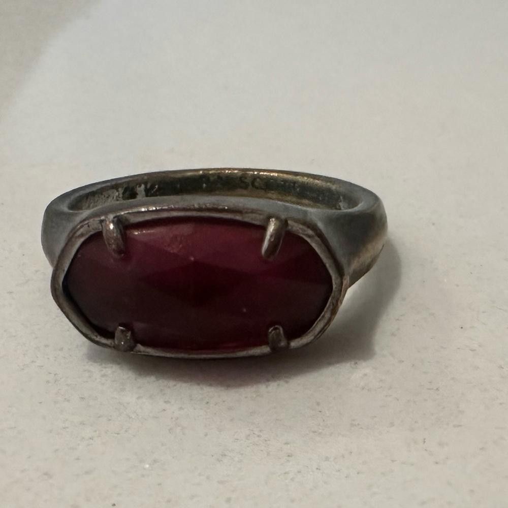 Kendra Scott Kendra Scott Berry Red Glass Signet Ring Gold Size 8 Size ONE SIZE - 2 Thumbnail