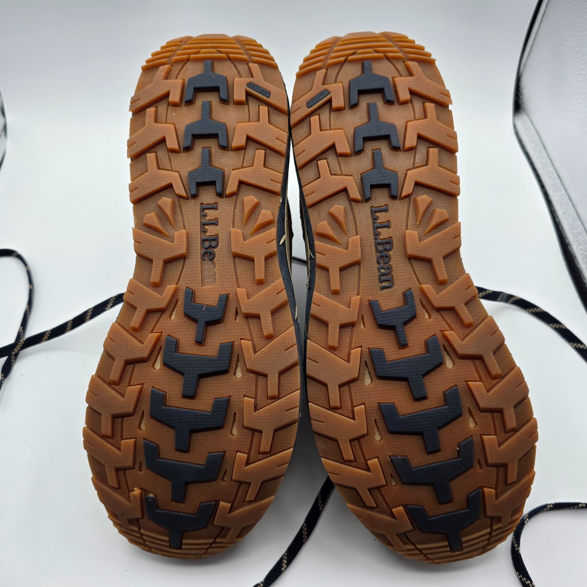 L.L. Bean LL Bean Mountain Classic Mens Size 8 Brown Waterproof Hiking Size US 8 / EU 41 - 8 Thumbnail
