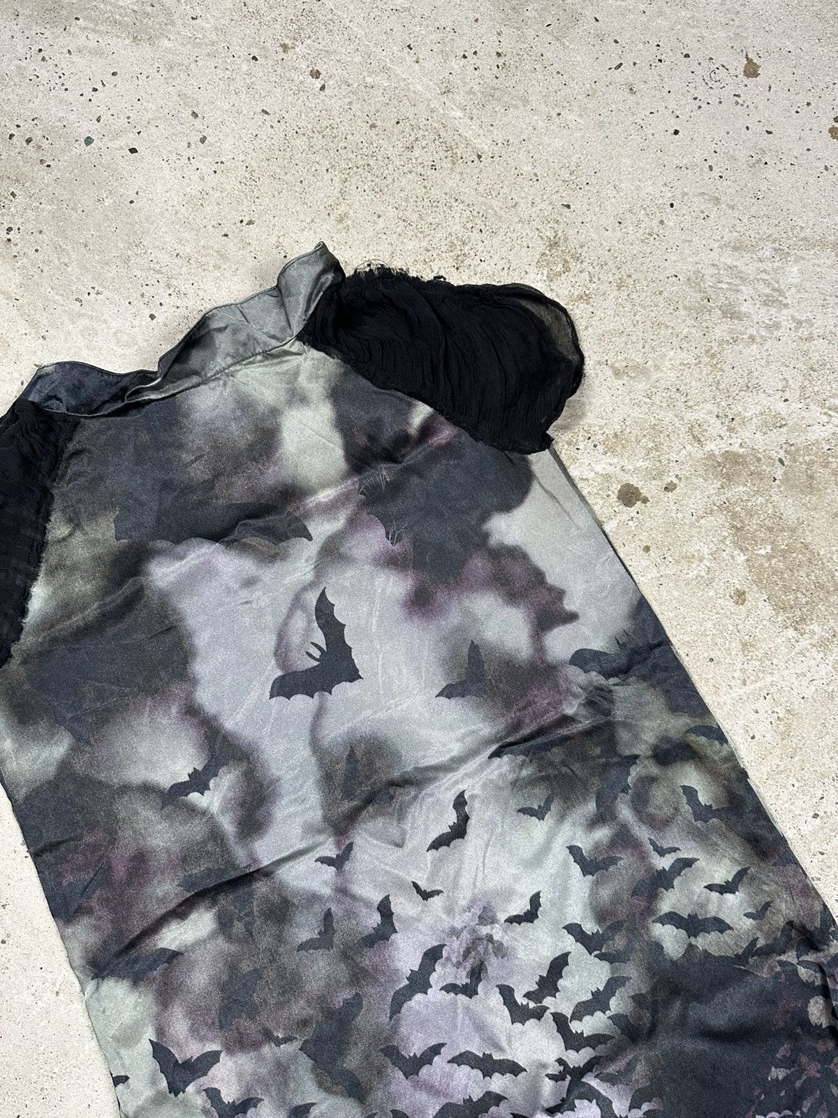 McQ Alexander McQueen McQ by Alexander McQueen Satin Bat Print Mini Dress Size S / US 4 / IT 40 - 17 Thumbnail