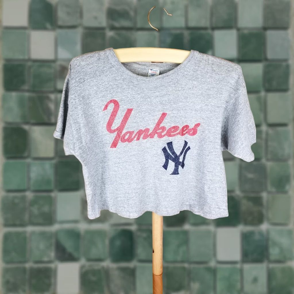 Champion VINTAGE 80's Yankees New York MLB Champion Rayon Gray Crop Top T-Shirt L Mens Size US L / EU 52-54 / 3 - 1 Thumbnail