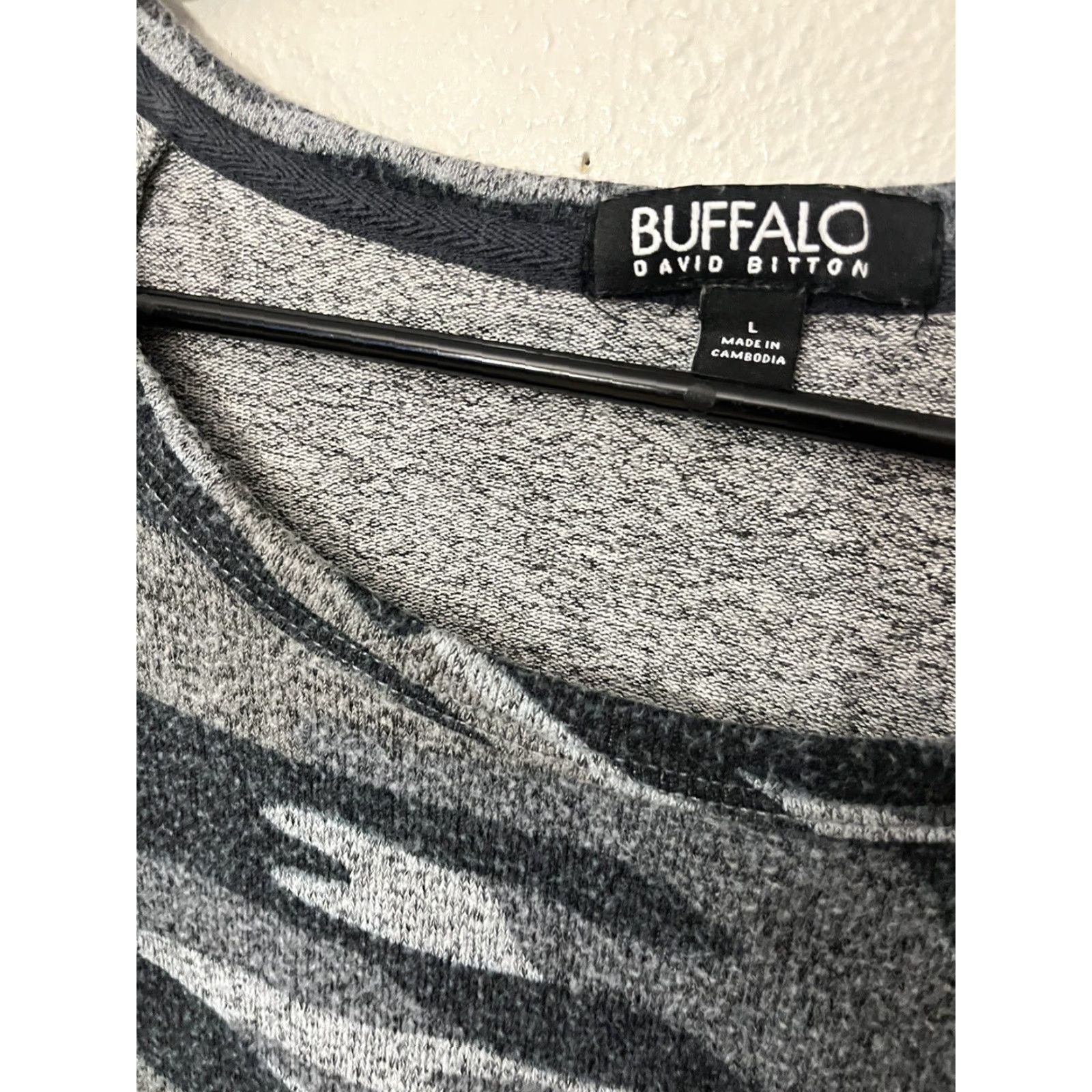 Buffalo David Bitton Buffalo by David Bitton Shirt Women’s L Camo Gray Long Sleeve Round Neck Pullover Size L / US 10 / IT 46 - 3 Thumbnail