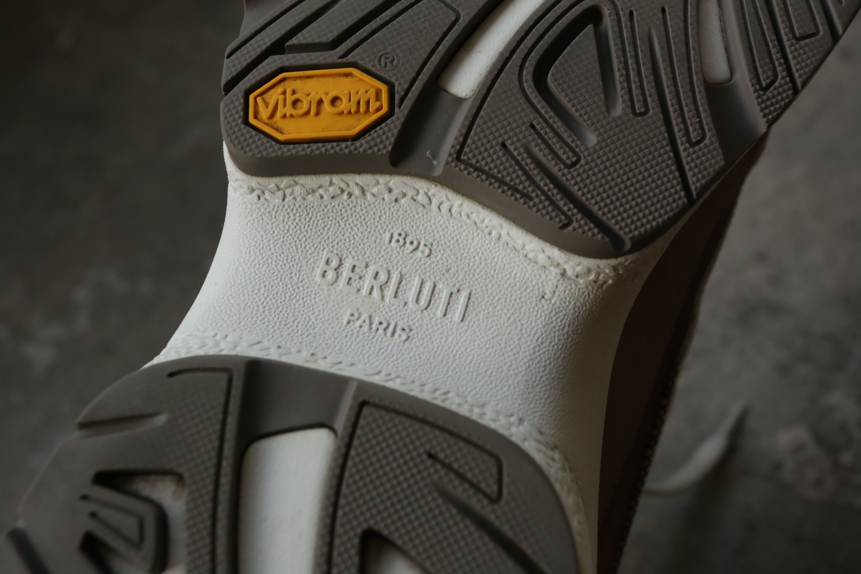 Berluti Berluti - F/W 24 - Skyrunning Sneakers Size US 9 / EU 42 - 13 Thumbnail