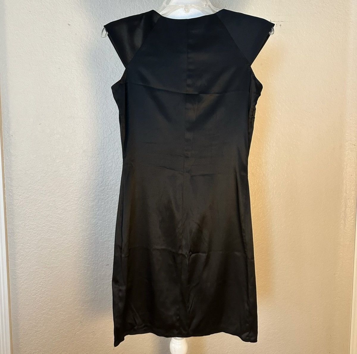 Club Monaco Club Monaco Van Silk Cap Sleeve Mini Dress Size XS / US 0-2 / IT 36-38 - 3 Thumbnail