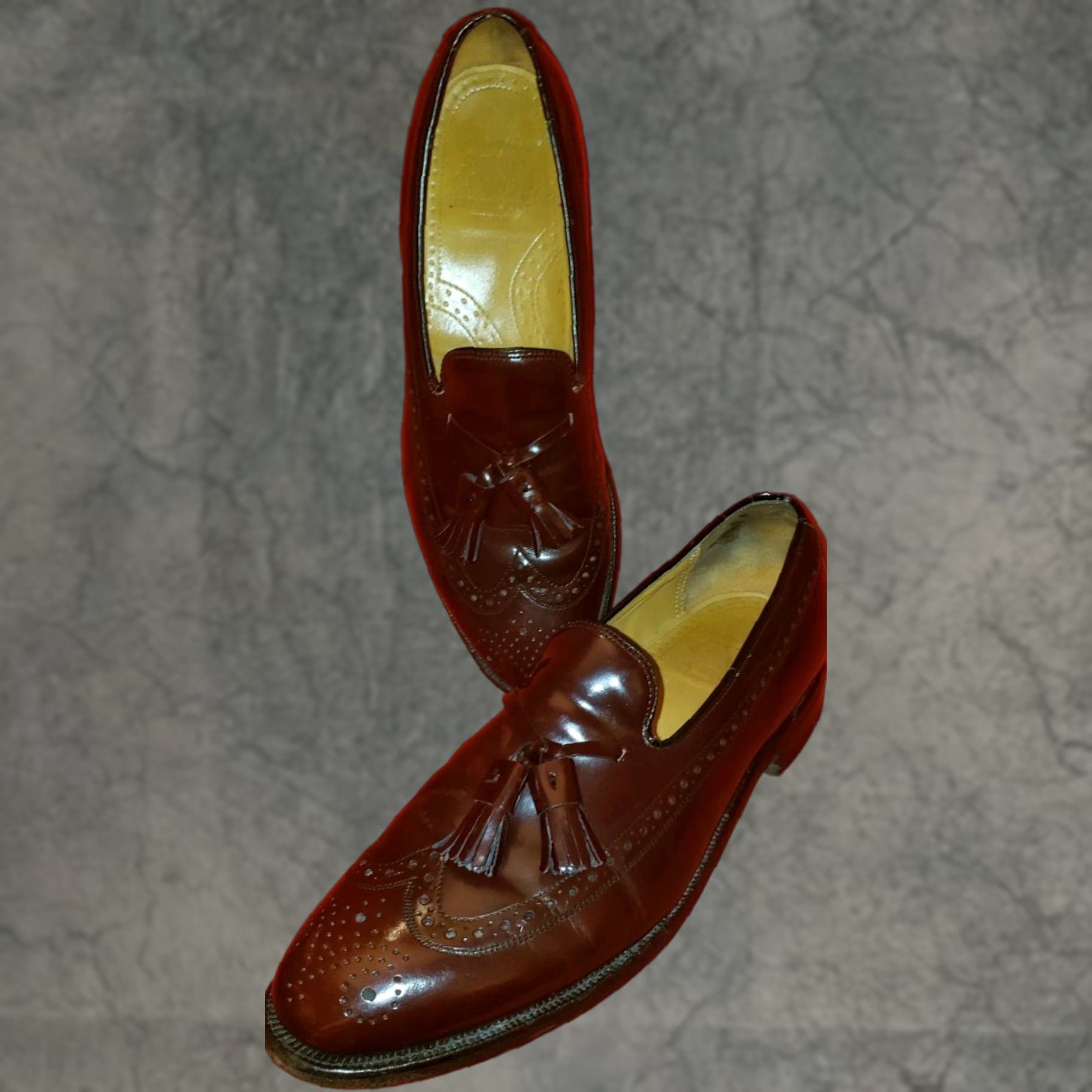 Johnston & Murphy Johnston & Murphy Aristocraft Men's Wingtip Loafer Sz 9C/A Oxblood Brown Tassels Leather Dress Shoes Size US 9 / EU 42 - 1 Thumbnail
