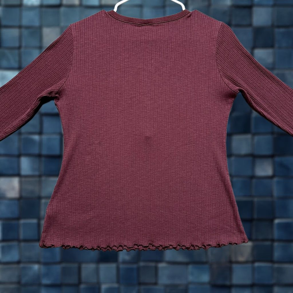 Old Navy Old Navy Shirt Womens M Maroon Red Henley Long Sleeve Slim Rib Knit Lettuce Edge Size M / US 6-8 / IT 42-44 - 1 Thumbnail
