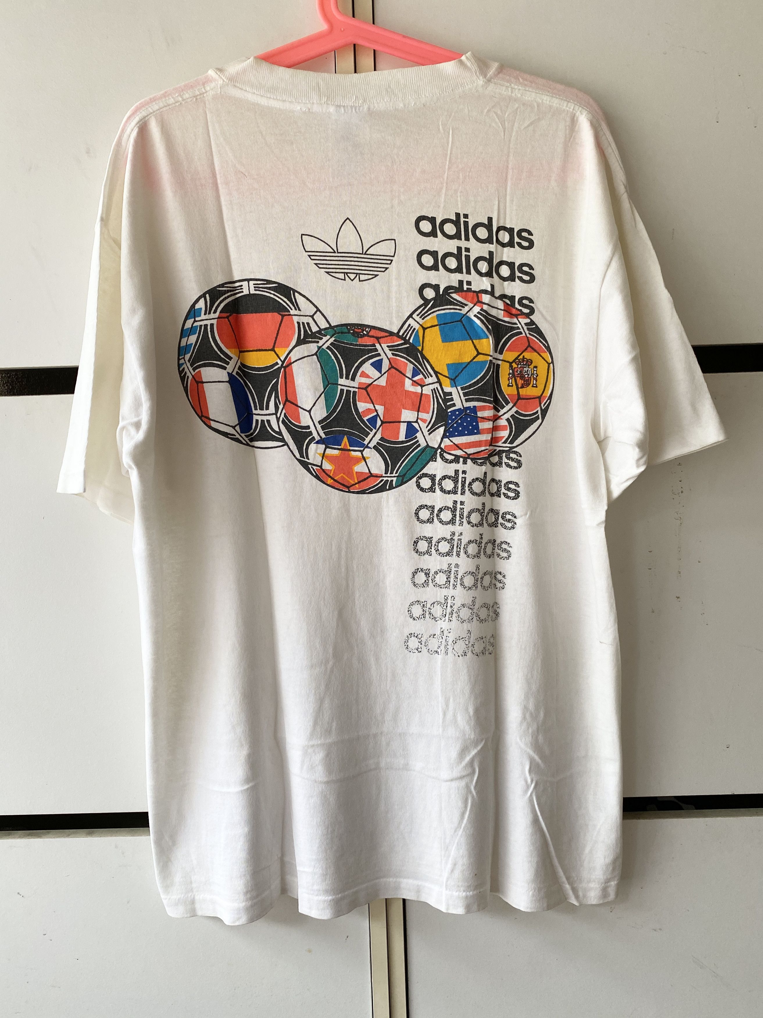 Vintage VINTAGE 1994 ADIDAS FIFA WORLD CUP OFFICIAL T SHIRT Size US M / EU 48-50 / 2 - 1 Thumbnail