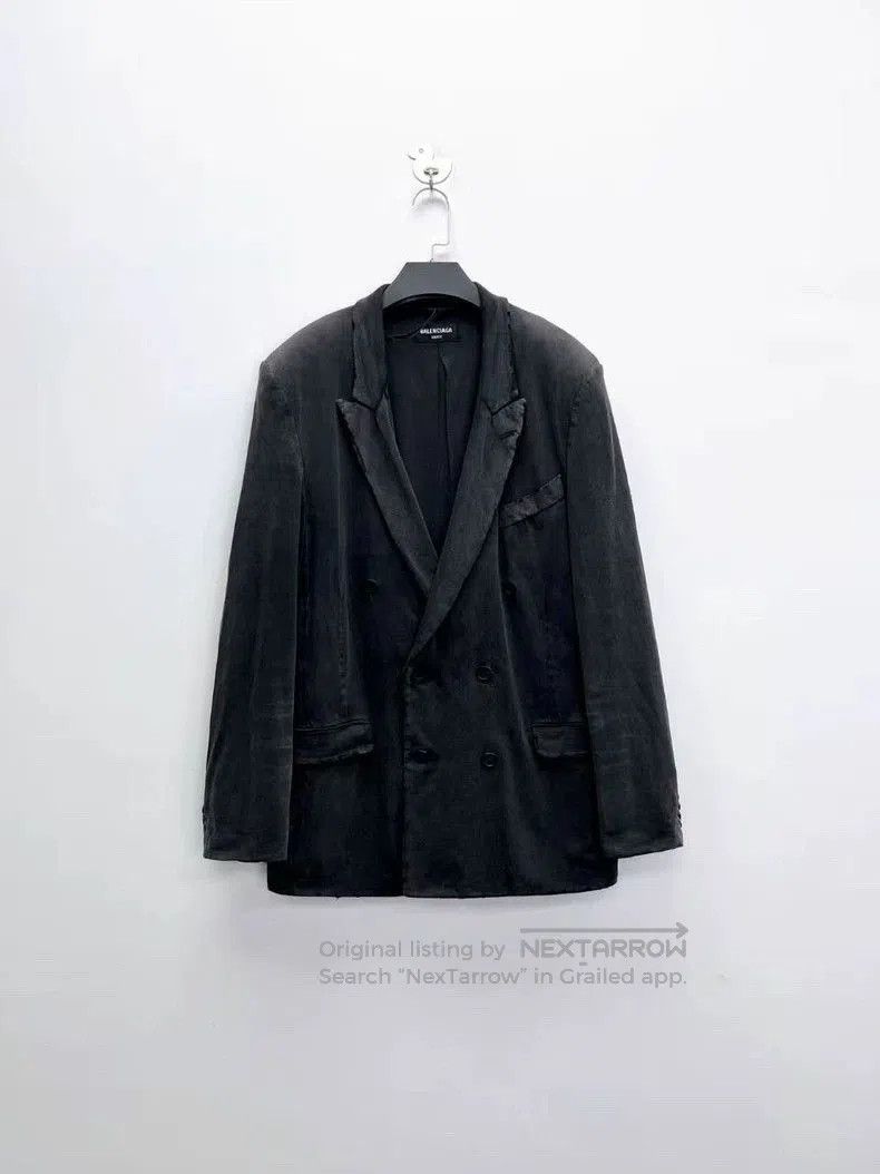 Balenciaga Balenciaga Worn Out Double-Breasted Blazer. Size US M / EU 48-50 / 2 - 1 Thumbnail