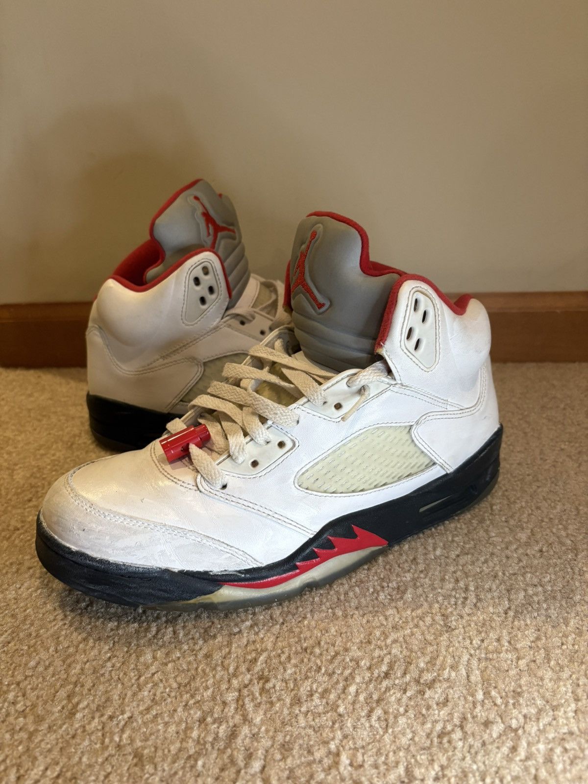 Jordan Brand Size 8.5 - Air Jordan 5 Retro 2013 Fire Red Size US 8.5 / EU 41-42 - 1 Thumbnail