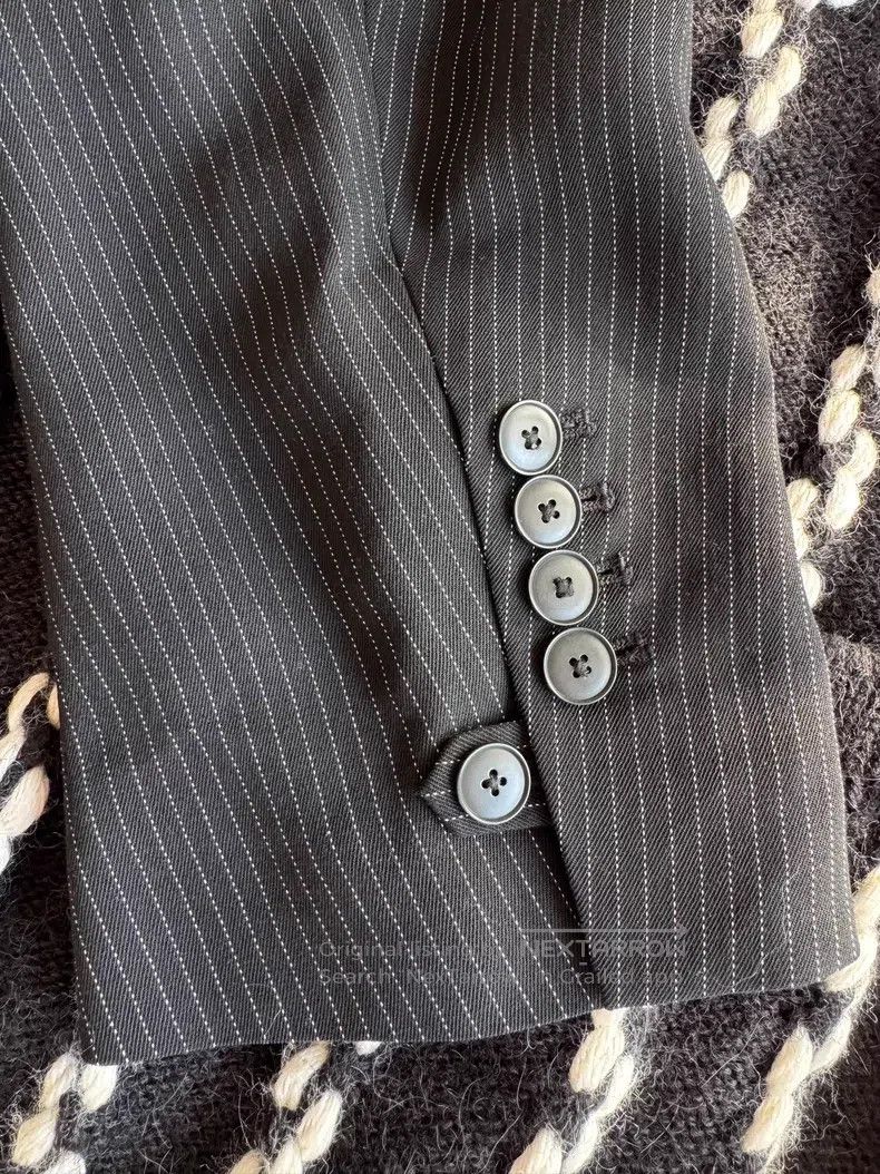 Helmut Lang Helmut Lang Short Casual Jacket with 100% Silk Lining Size S / US 4 / IT 40 - 2 Thumbnail