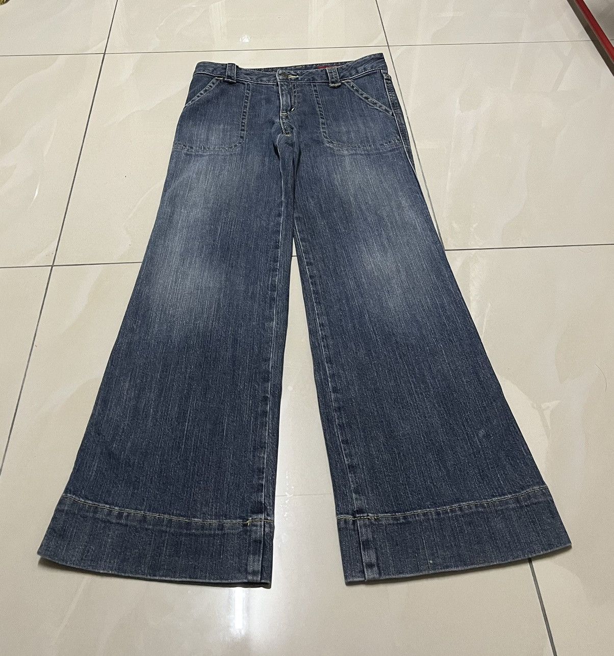 Flare jeans Hush hush baggy low rise baker pant wideleg F1
