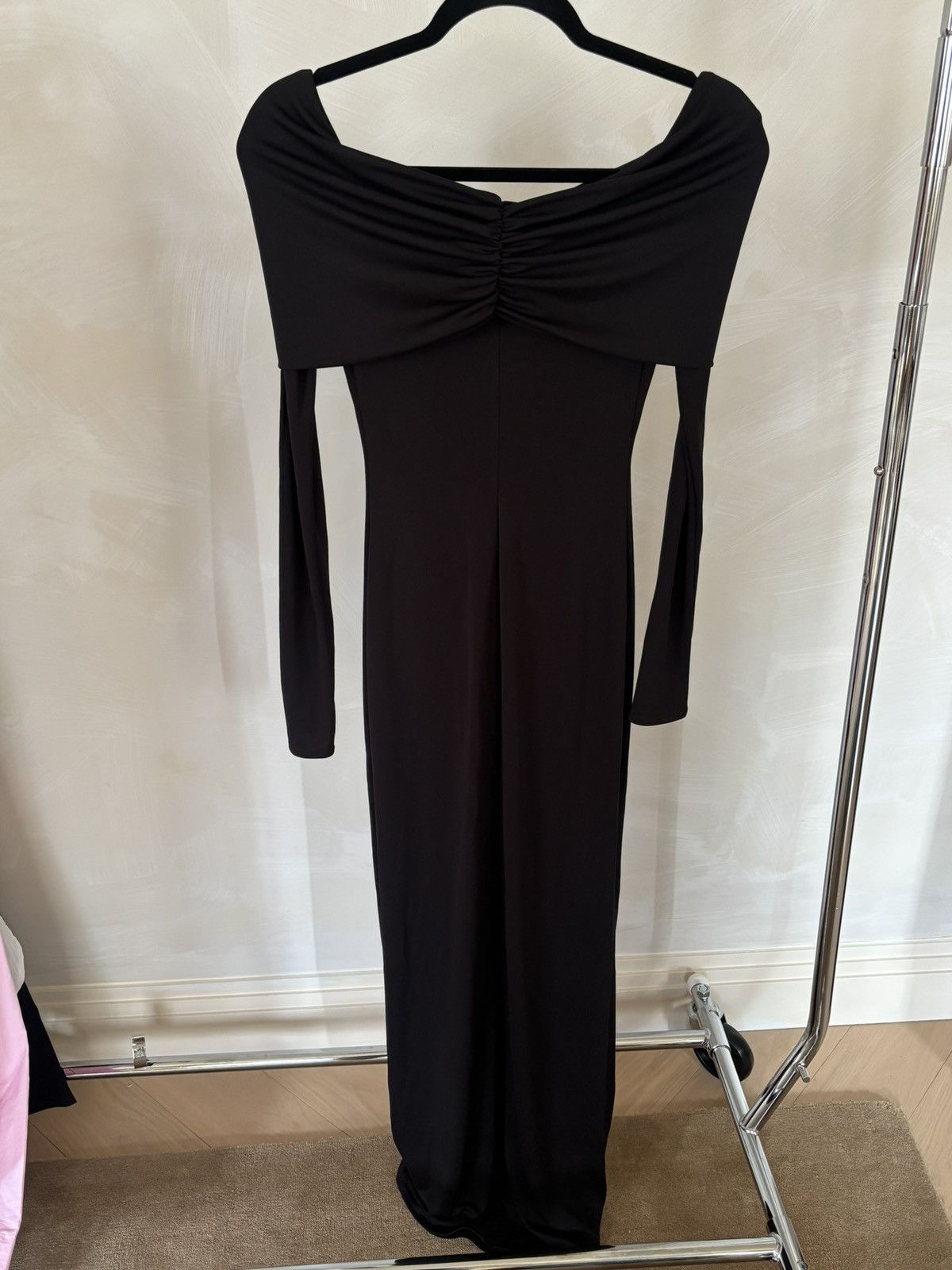helsa matte jersey open back dress Other off the shoulder maxi keyword|Taylor Swift