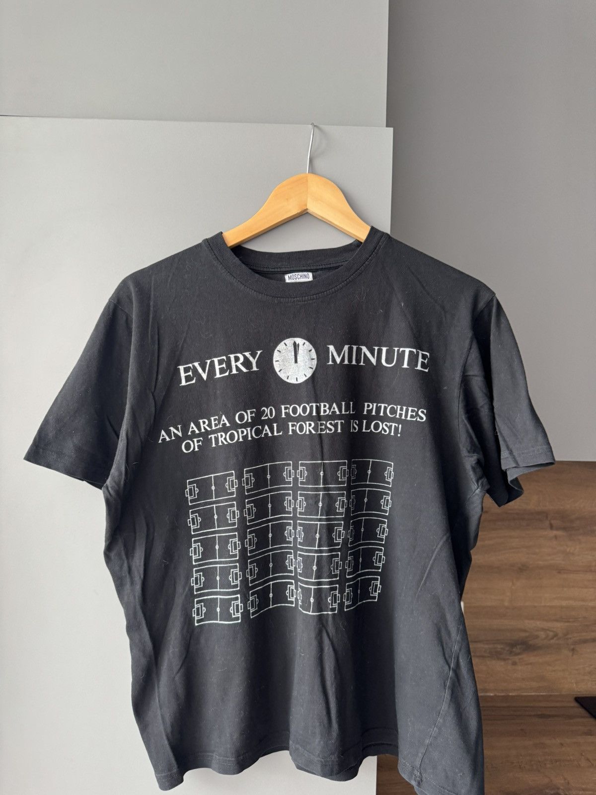 Fruit Of The Loom Vintage Fruit Of The Loom Berlin The Wall T-Shirt Size US L / EU 52-54 / 3 - 5 Thumbnail