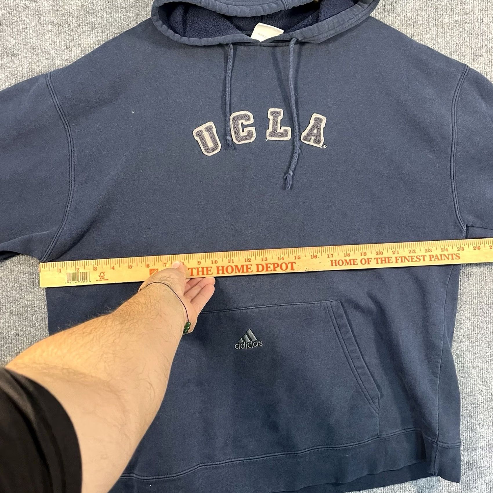 Adidas VINTAGE Adidas UCLA Bruins Hoodie Mens L Blue Embroidered Center Logo Y2k NCAA Size US L / EU 52-54 / 3 - 6 Thumbnail