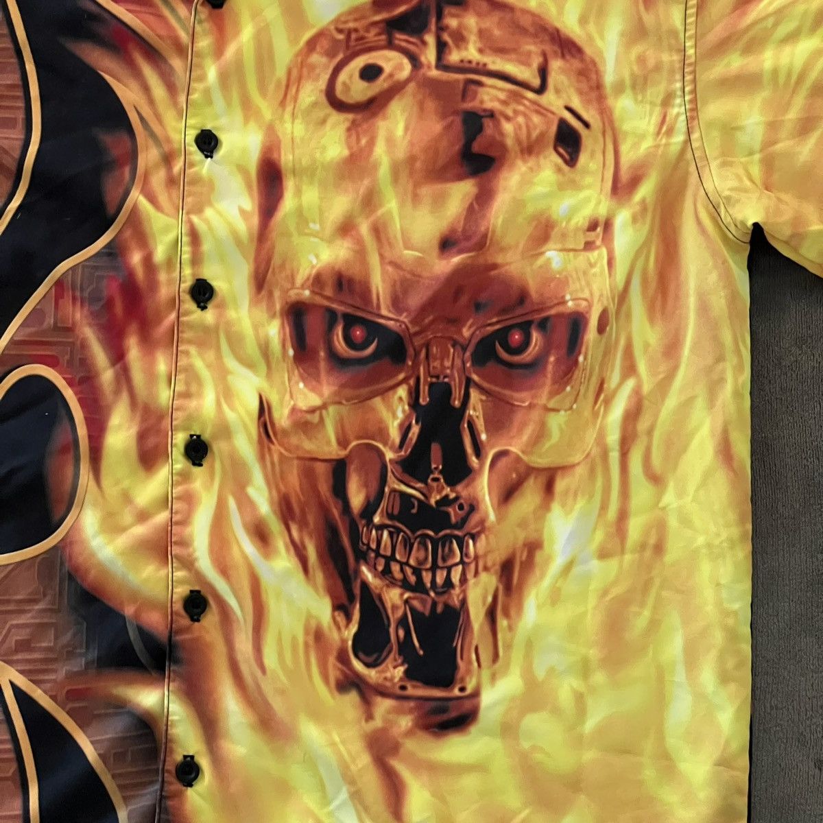 Universal Studios × Vintage Vintage 90’s Universal Studios Terminator Button-Up Shirt Size US S / EU 44-46 / 1 - 4 Thumbnail