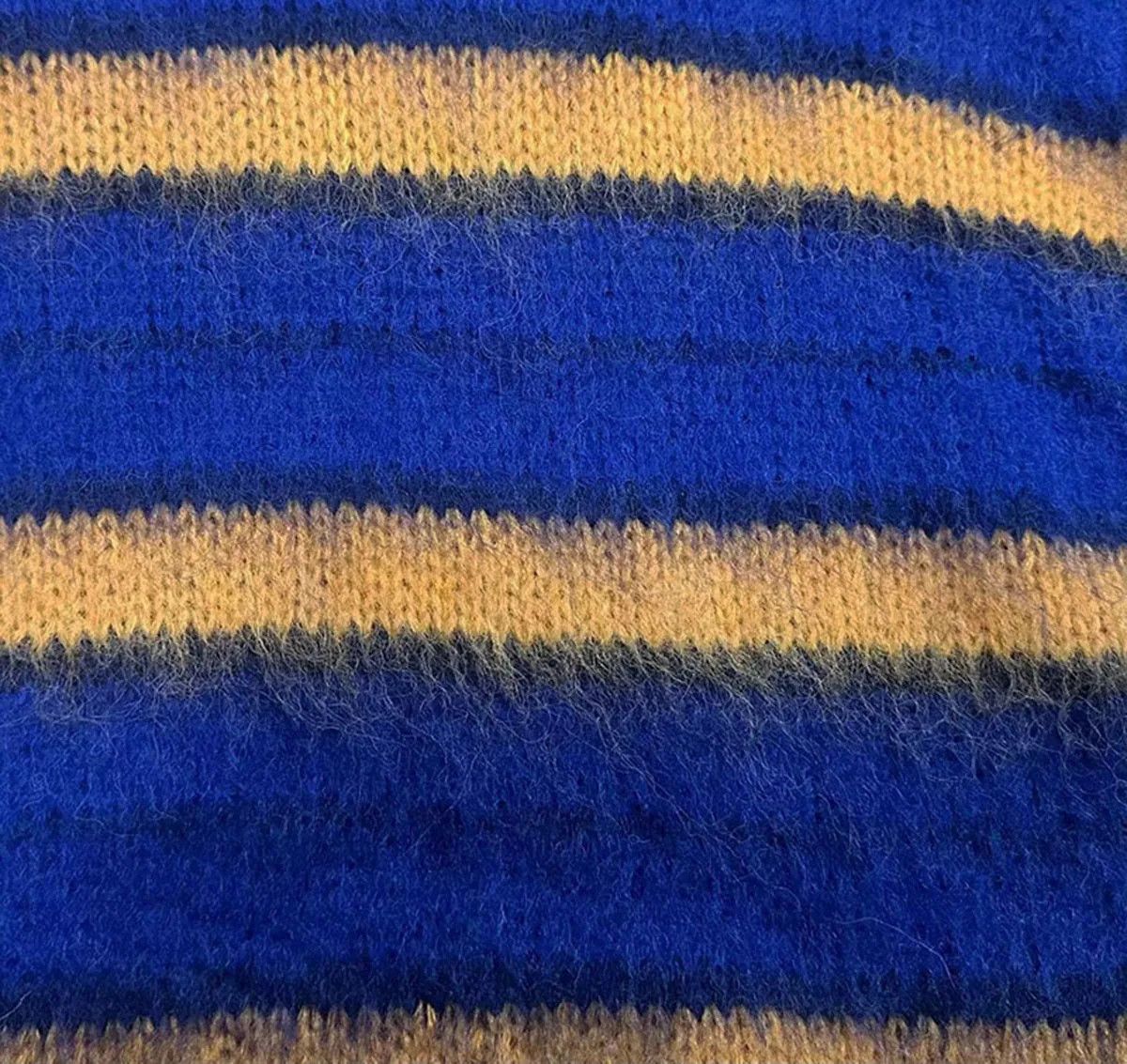 Vintage Stripe yello and blue knitwear Size US M / EU 48-50 / 2 - 4 Thumbnail